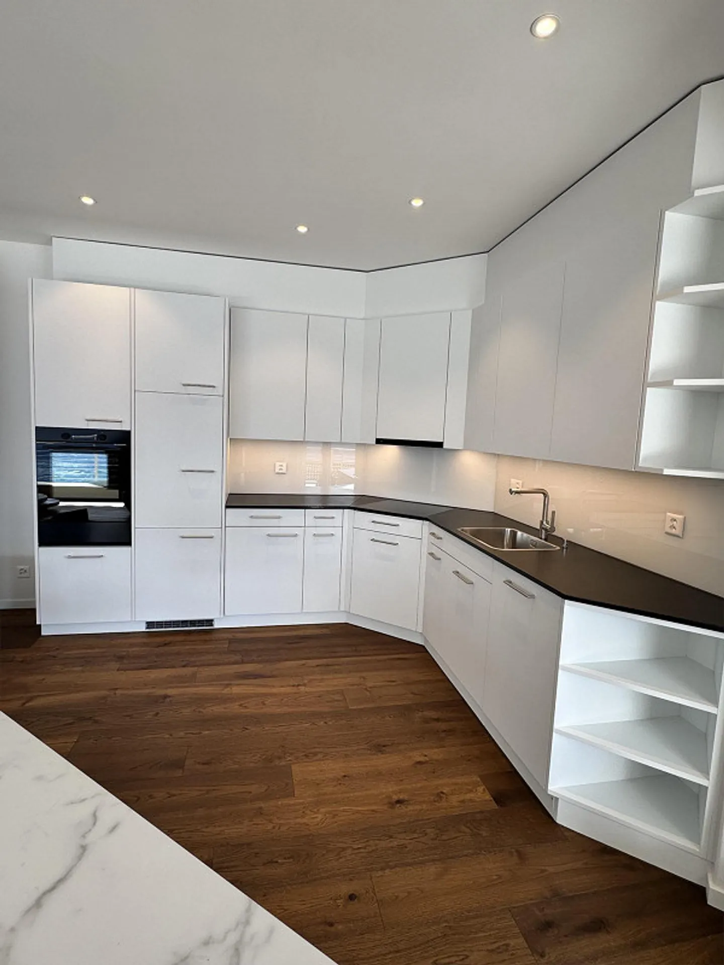 Dreamlike 2.5-room apartment in Weggis - Photo 9 of 12