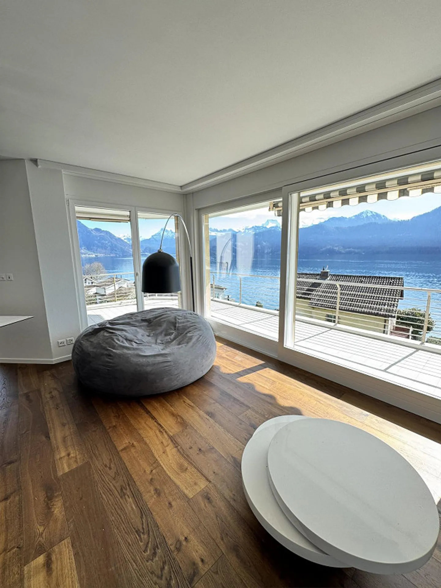 Dreamlike 2.5-room apartment in Weggis - Photo 4 of 12