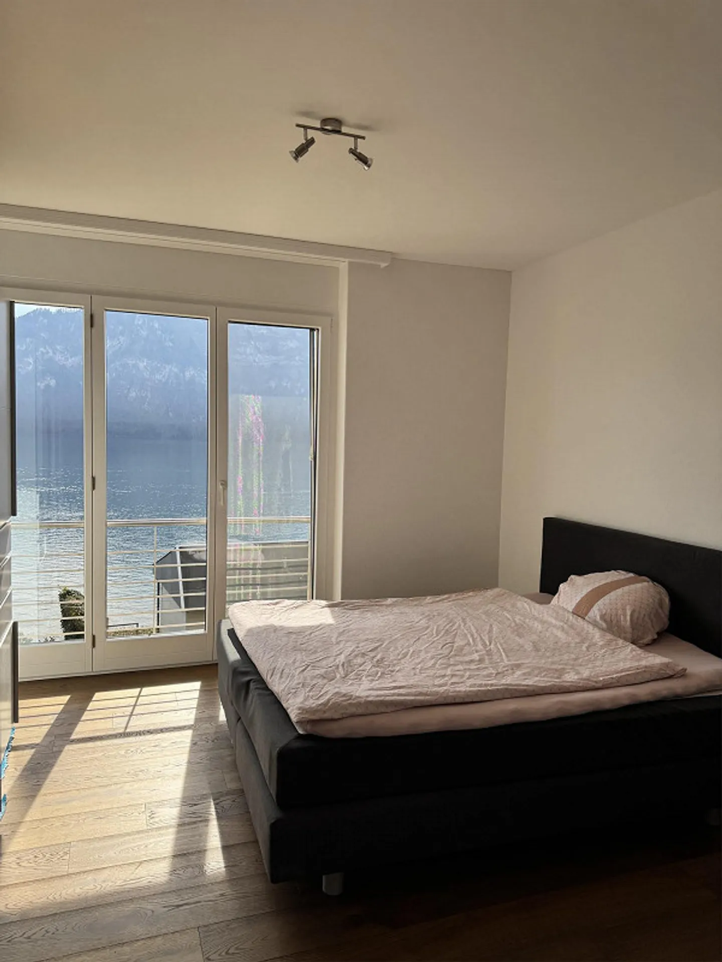 Dreamlike 2.5-room apartment in Weggis - Photo 8 of 12