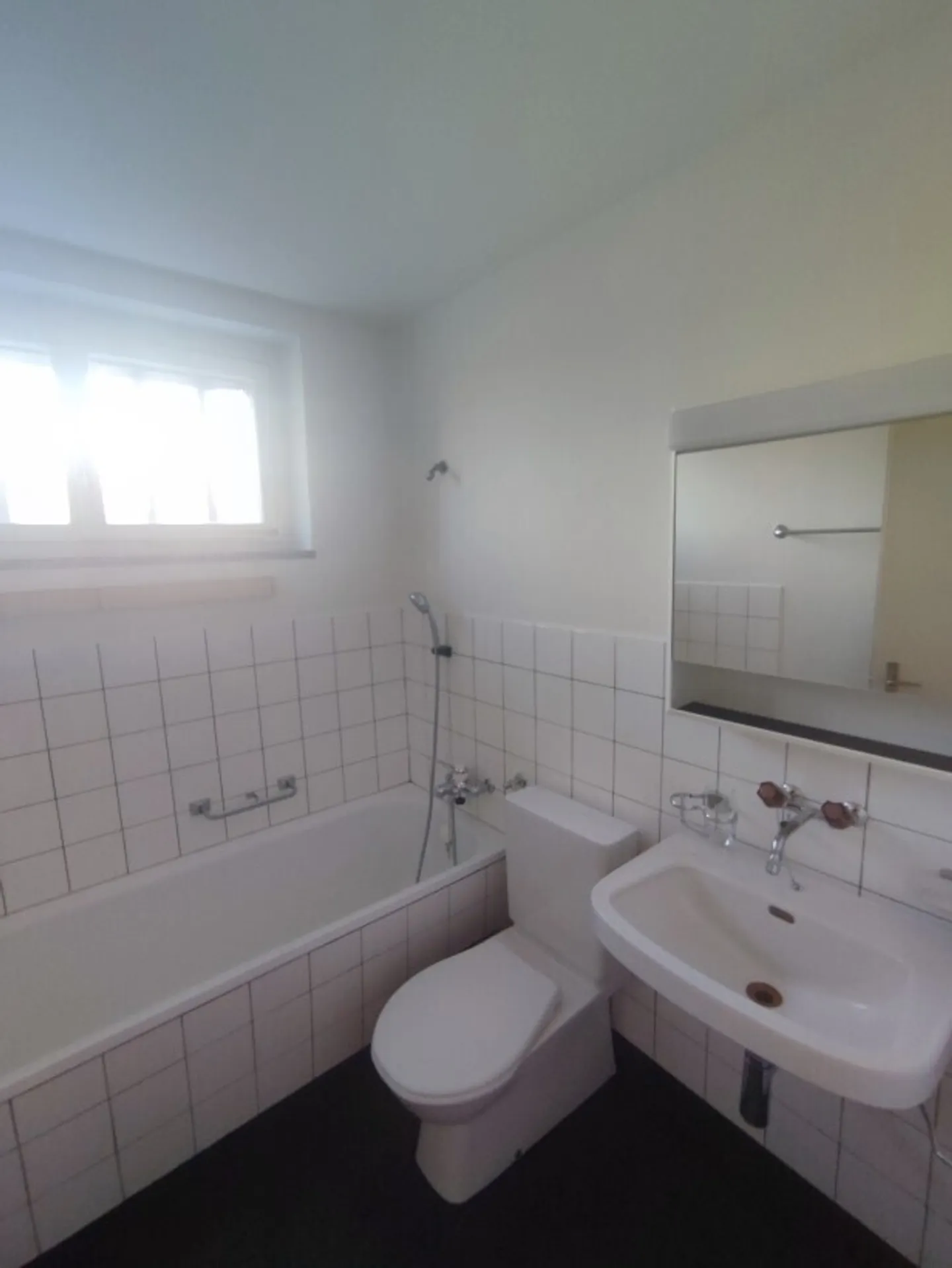 Geräumige Wohnung mit Grünblick - Foto 7 von 8
