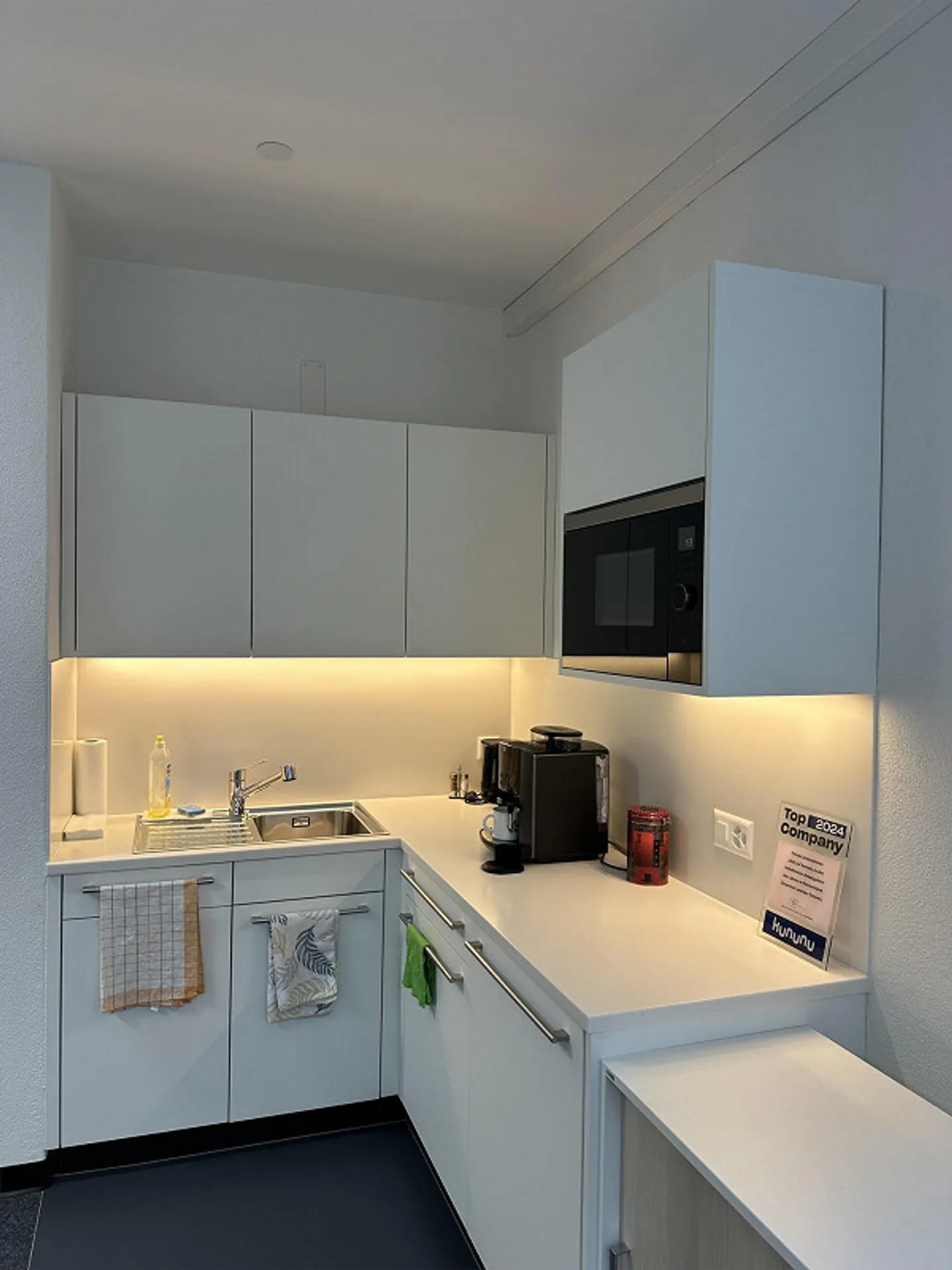 Bureau moderne et lumineux au cœur de Berne - Photo 4 sur 11