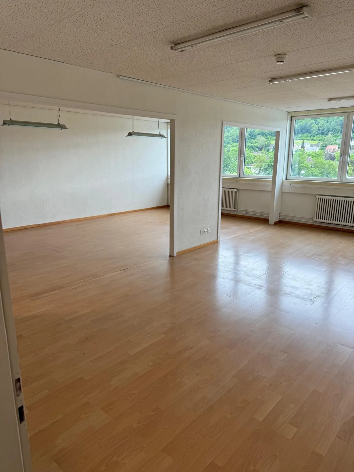 Espace de bureau/commercial moderne à louer à Muttenz - 400m² (Farnsburgerstrasse 8) - Photo 3 sur 9