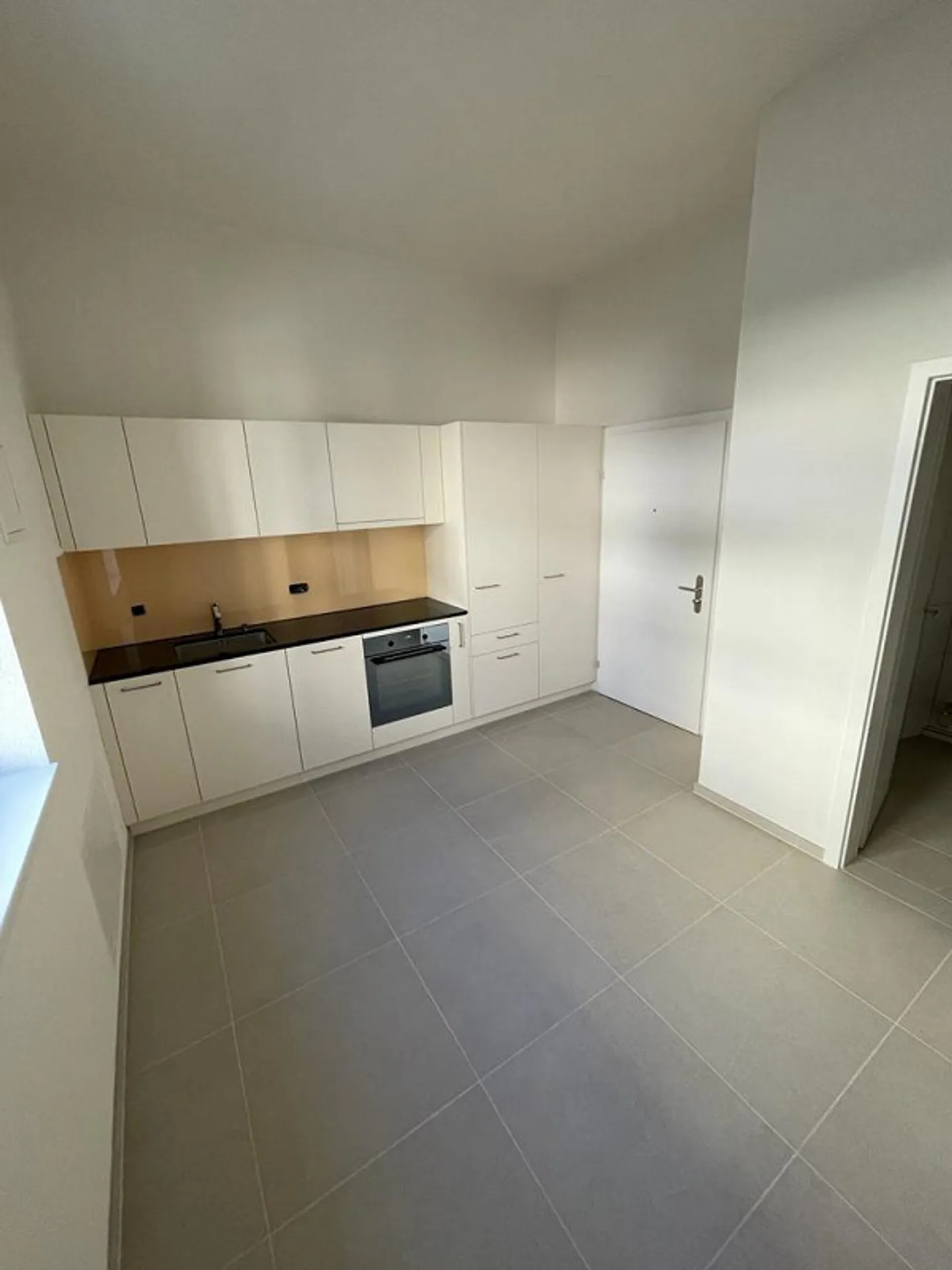 Charmante 1.5-Zimmer-Wohnung in Zürich Oerlikon - Foto 2 von 5