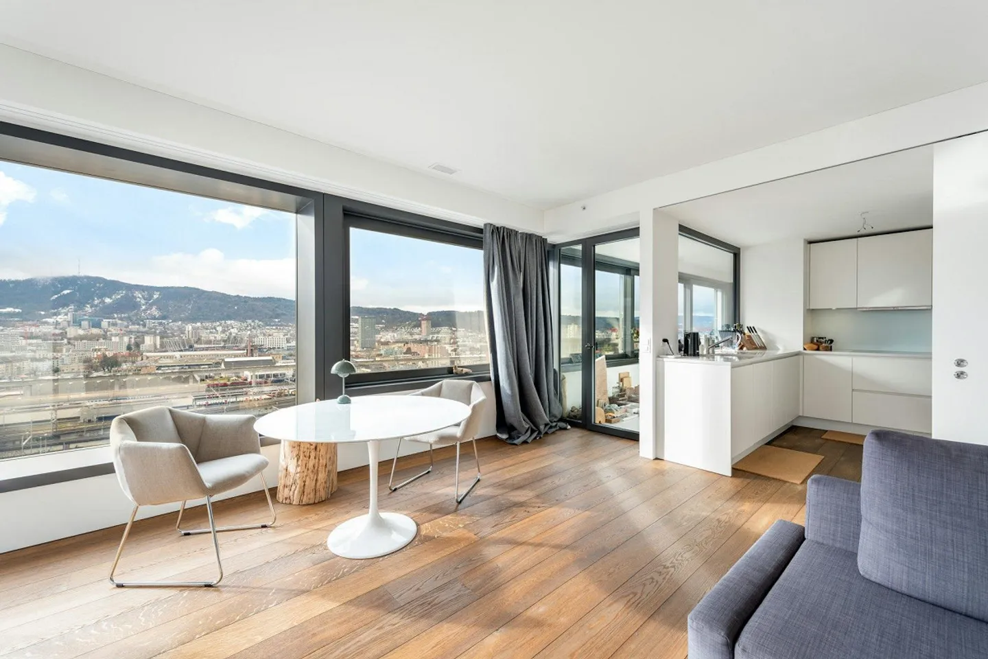 Skyline Wohnung in Zürich - Foto 7 von 13