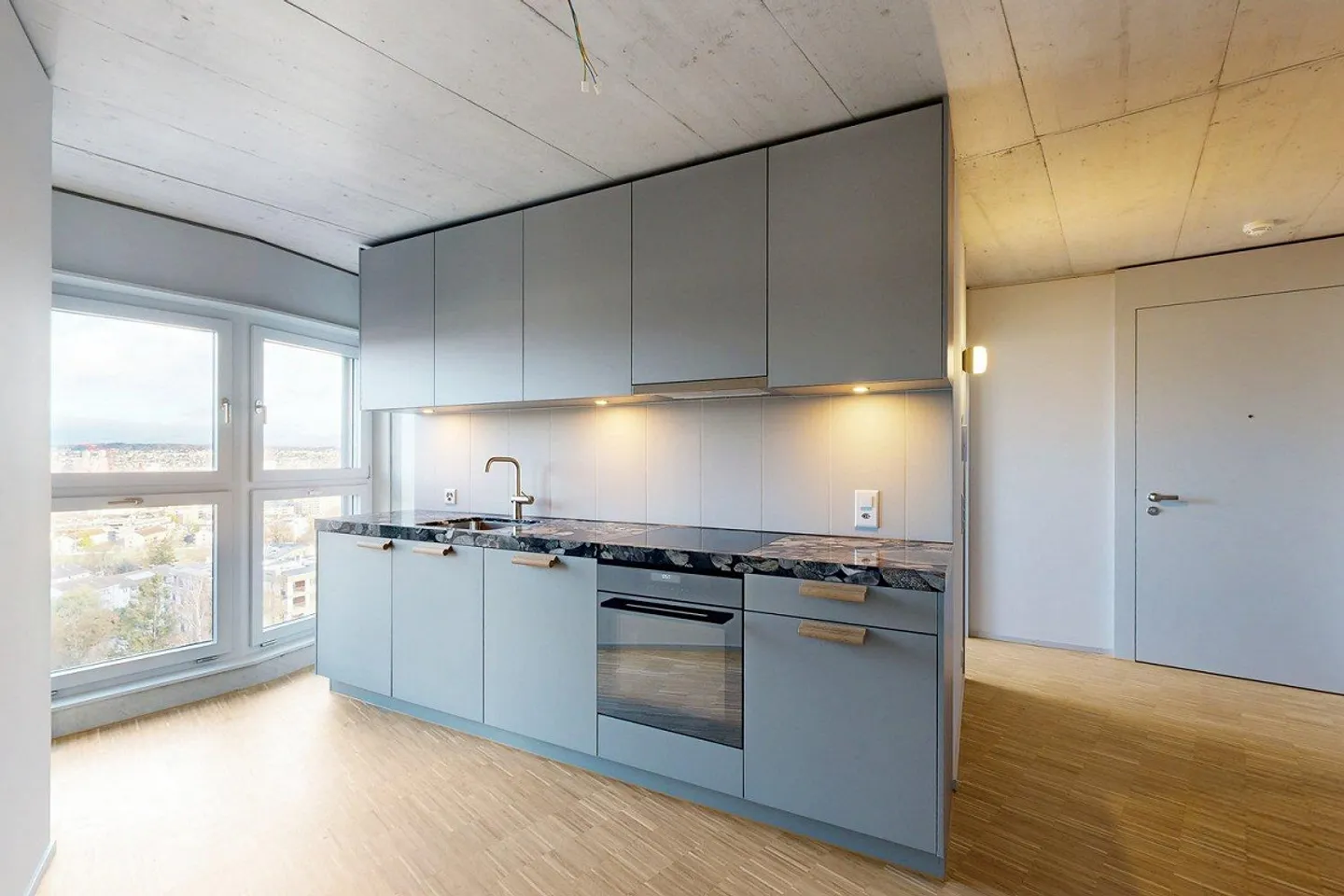 URBAN & ELEGANT: First Rental "SPHINX" - Photo 5 of 7