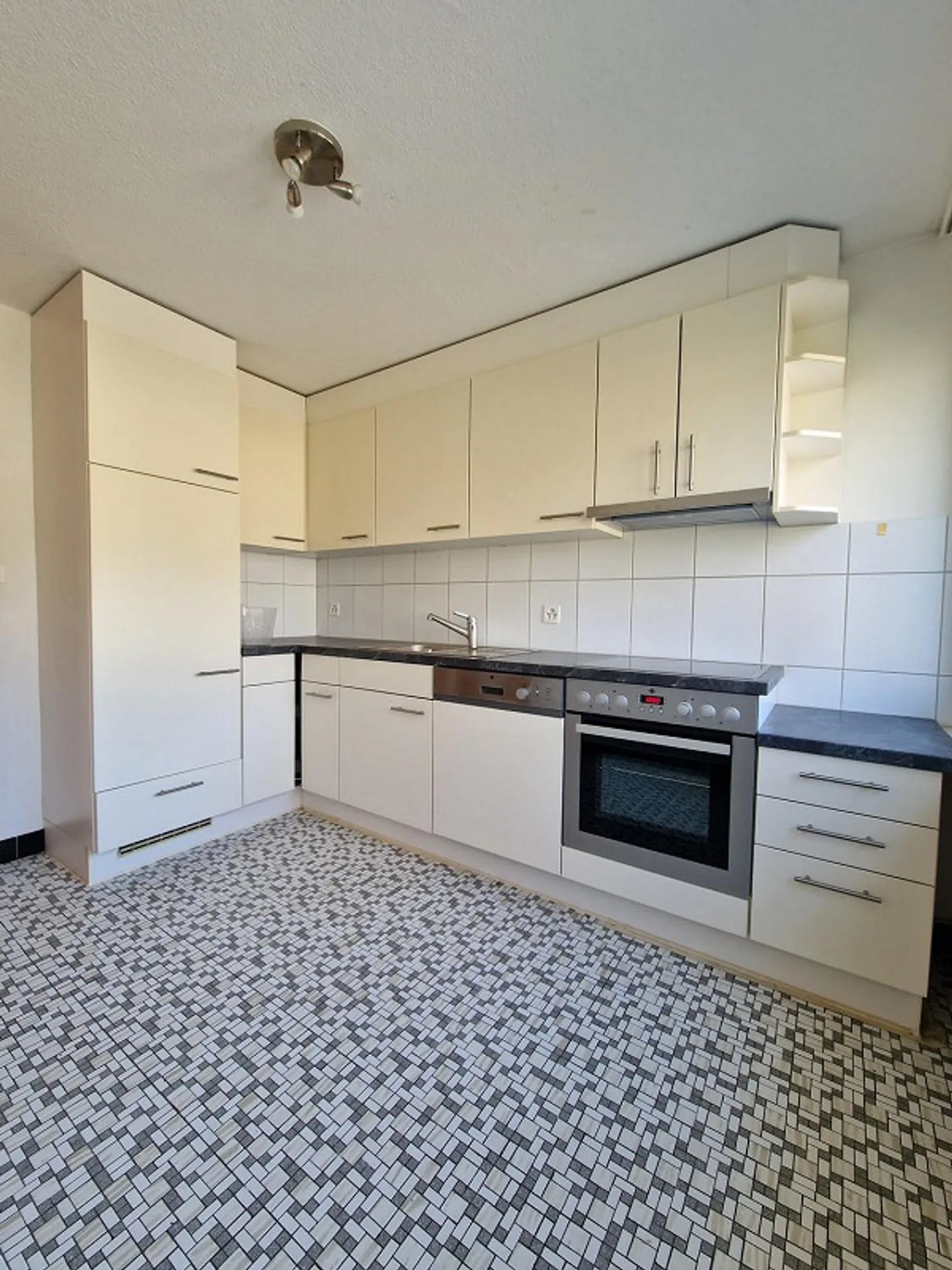 Gemütliche Wohnung mit Abendsonne - Foto 3 von 12