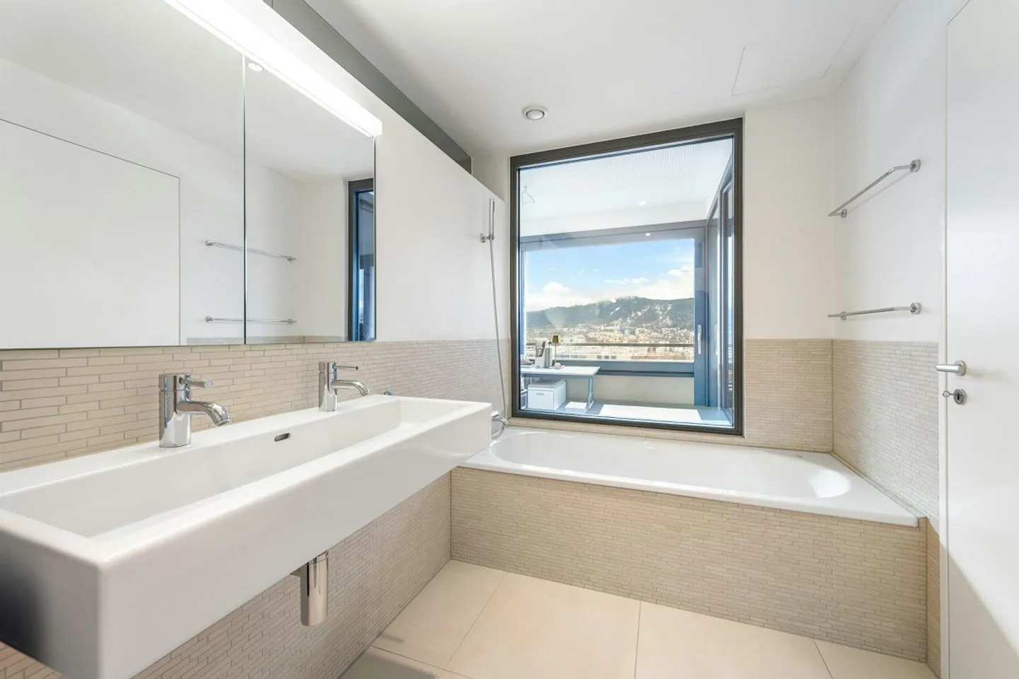 Skyline Wohnung in Zürich - Foto 11 von 13