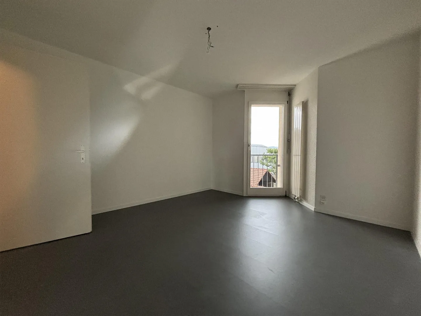 Bright 4.5 room apartment in a quiet neighborhood - Photo 6 of 9