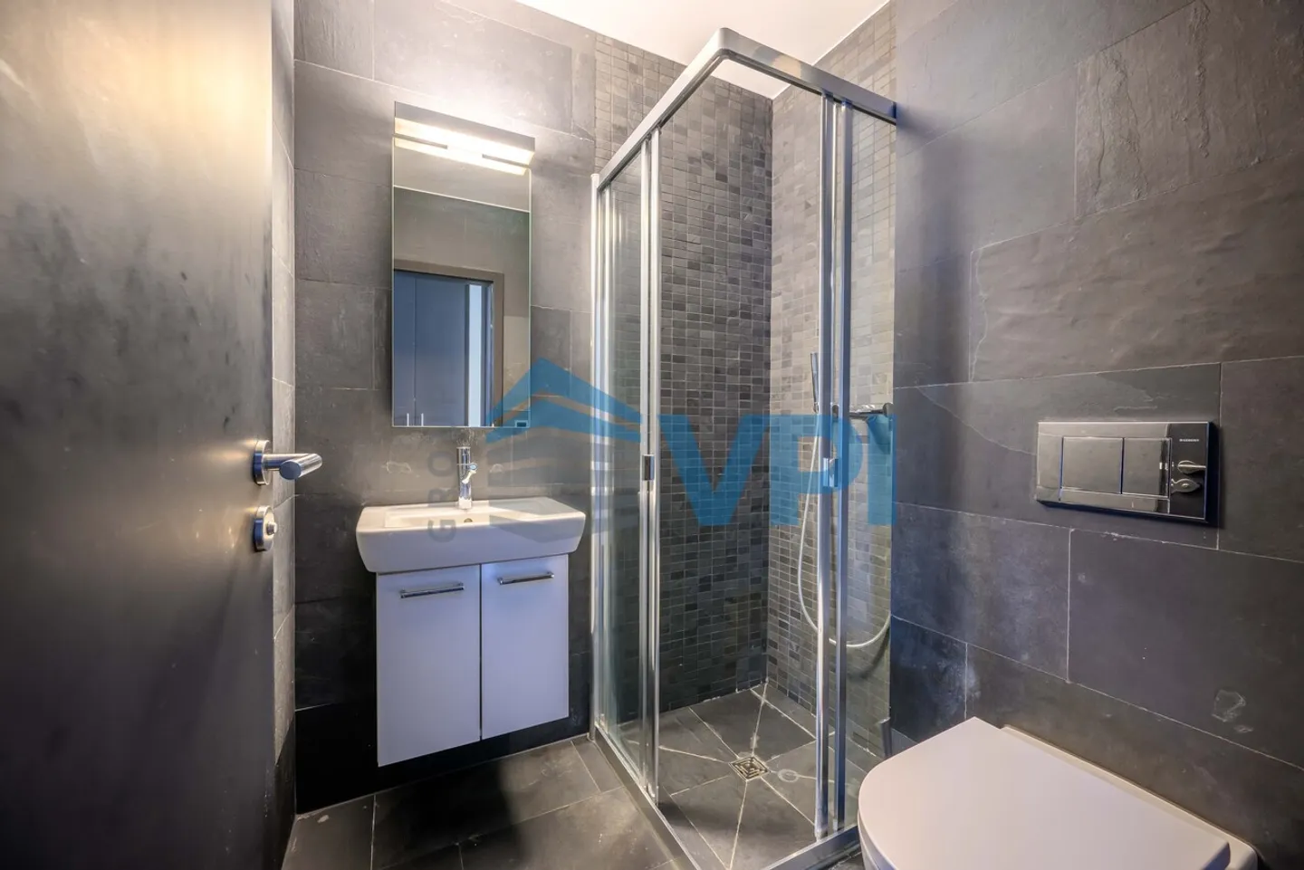 Appartamento con 5.5 stanze + soppalco - Foto 9 di 9