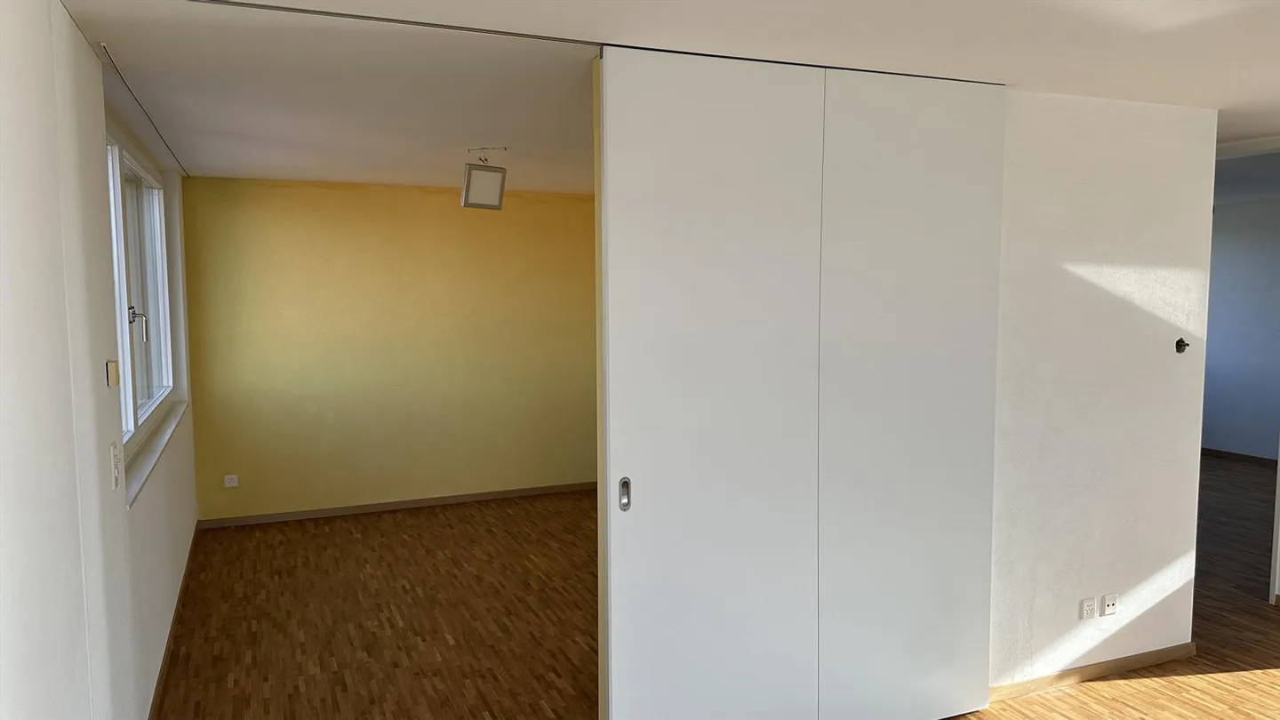 Exklusive 3.5 Zimmer Attikawohnung - Foto 8 von 12