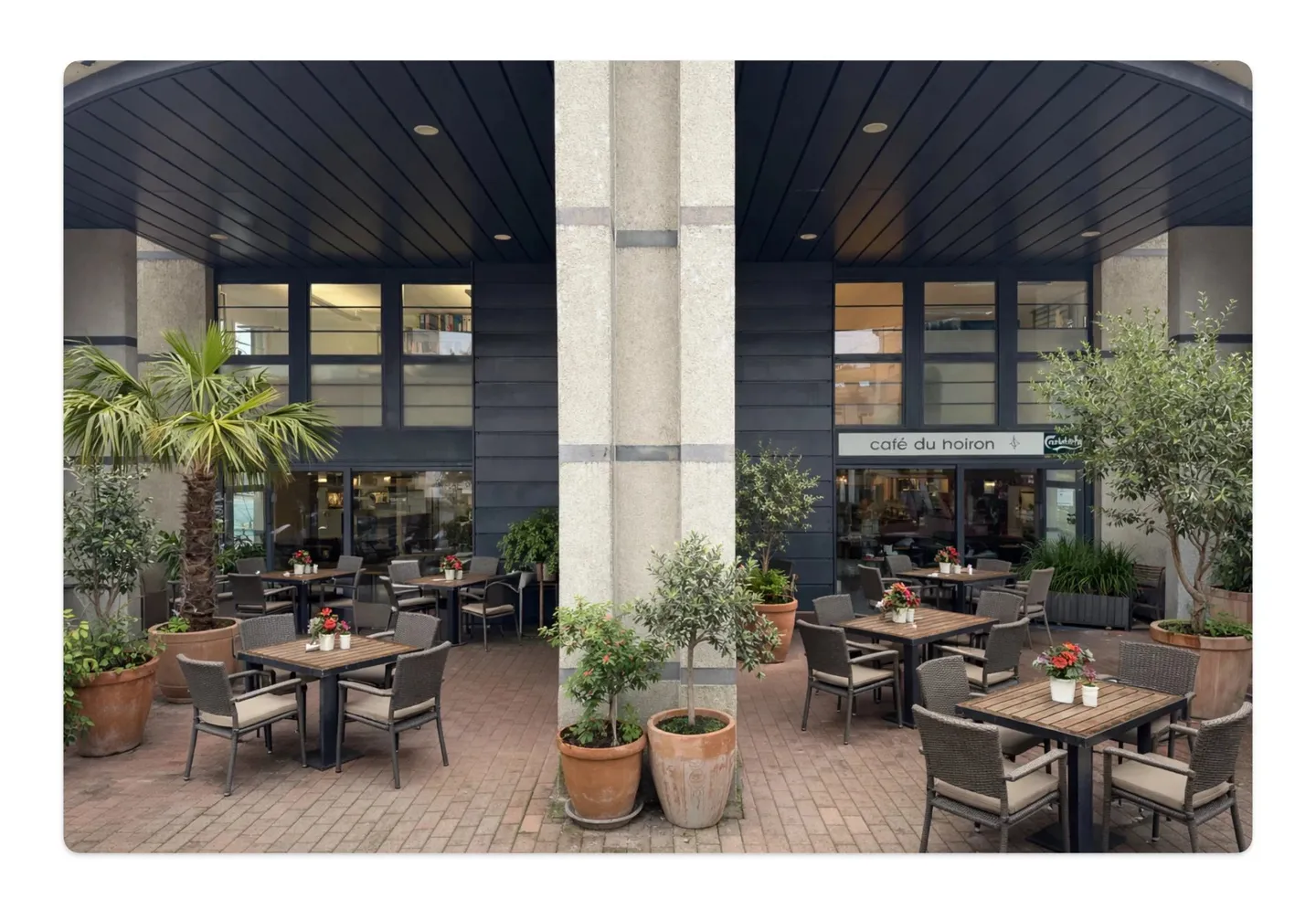 Commercial Space in Nyon - Photo 1 of 5