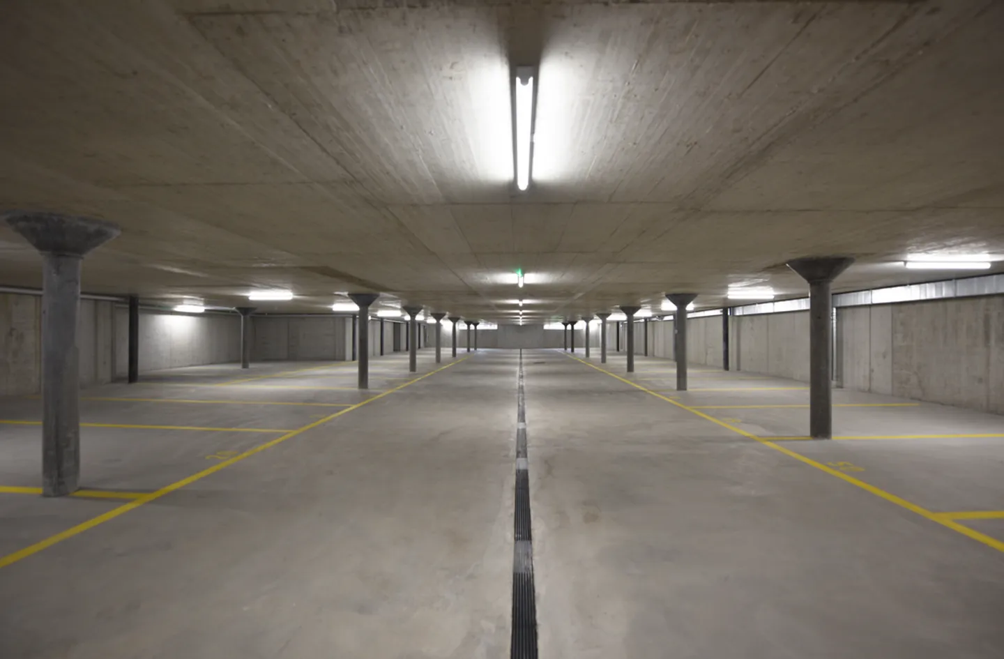 Parking souterrain - Photo 1 sur 1