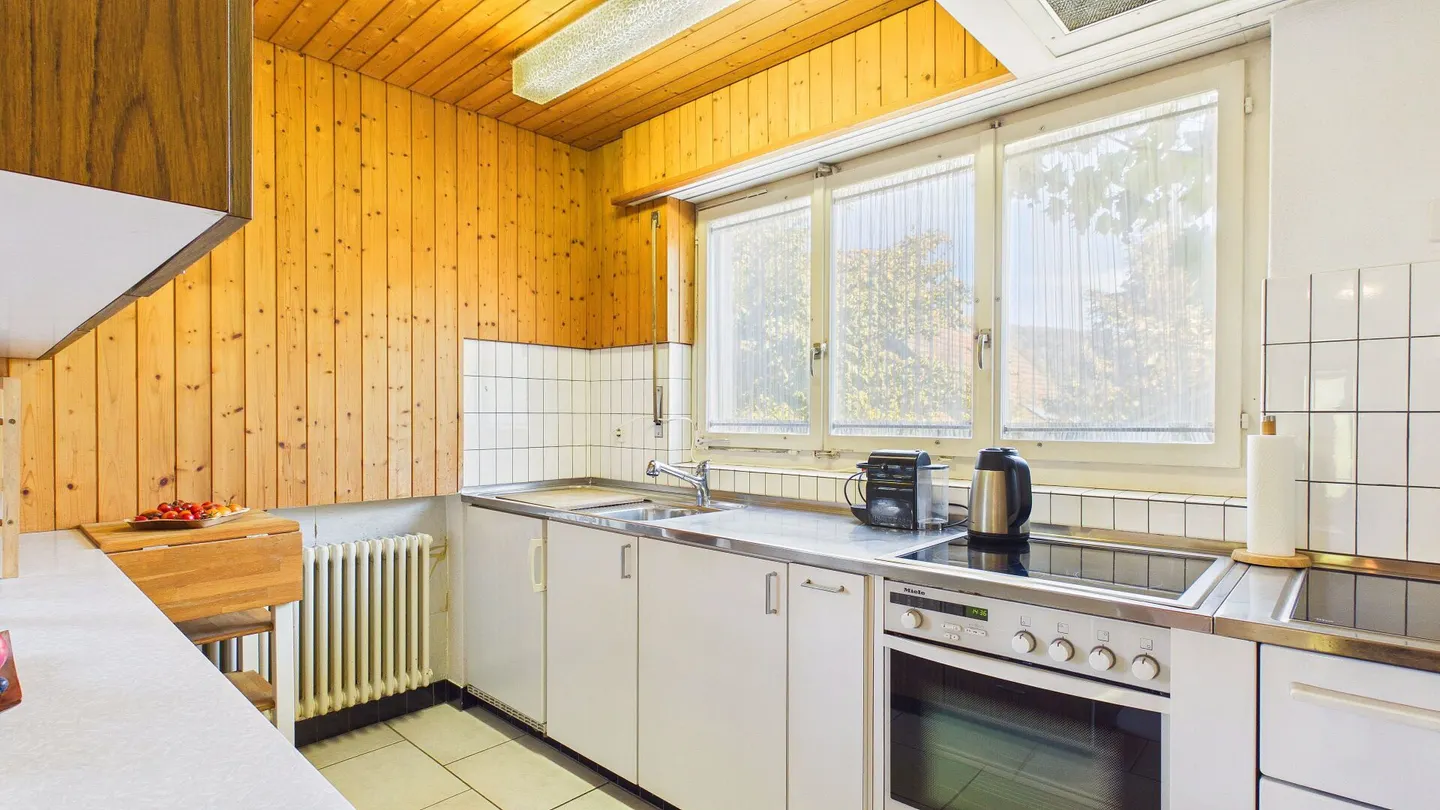 Single-family house on 1,472 m² plot in Böbikon - Photo 5 of 11