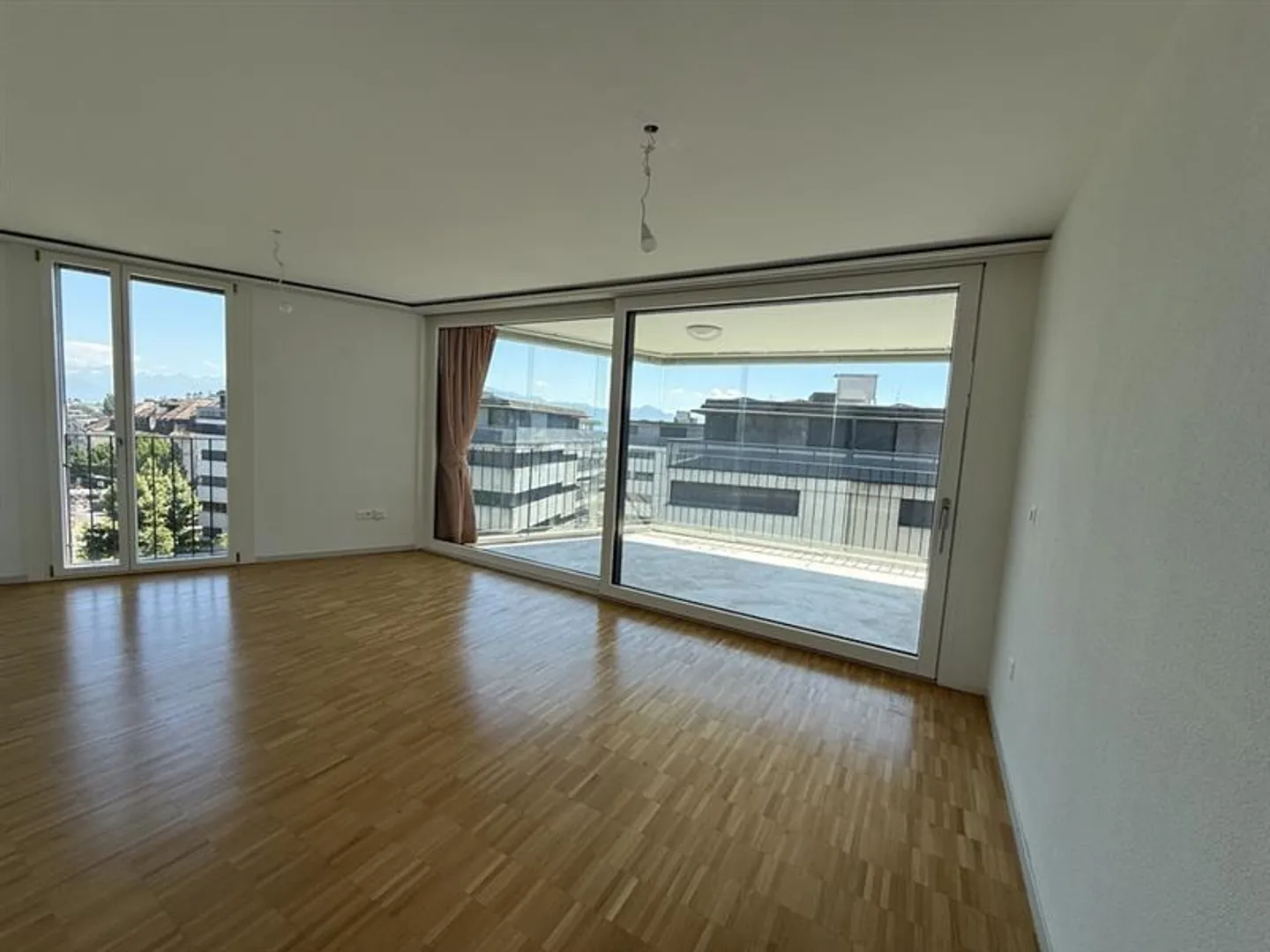 Spacious 3.5-room apartment in the center of Lausanne - Photo 4 of 8
