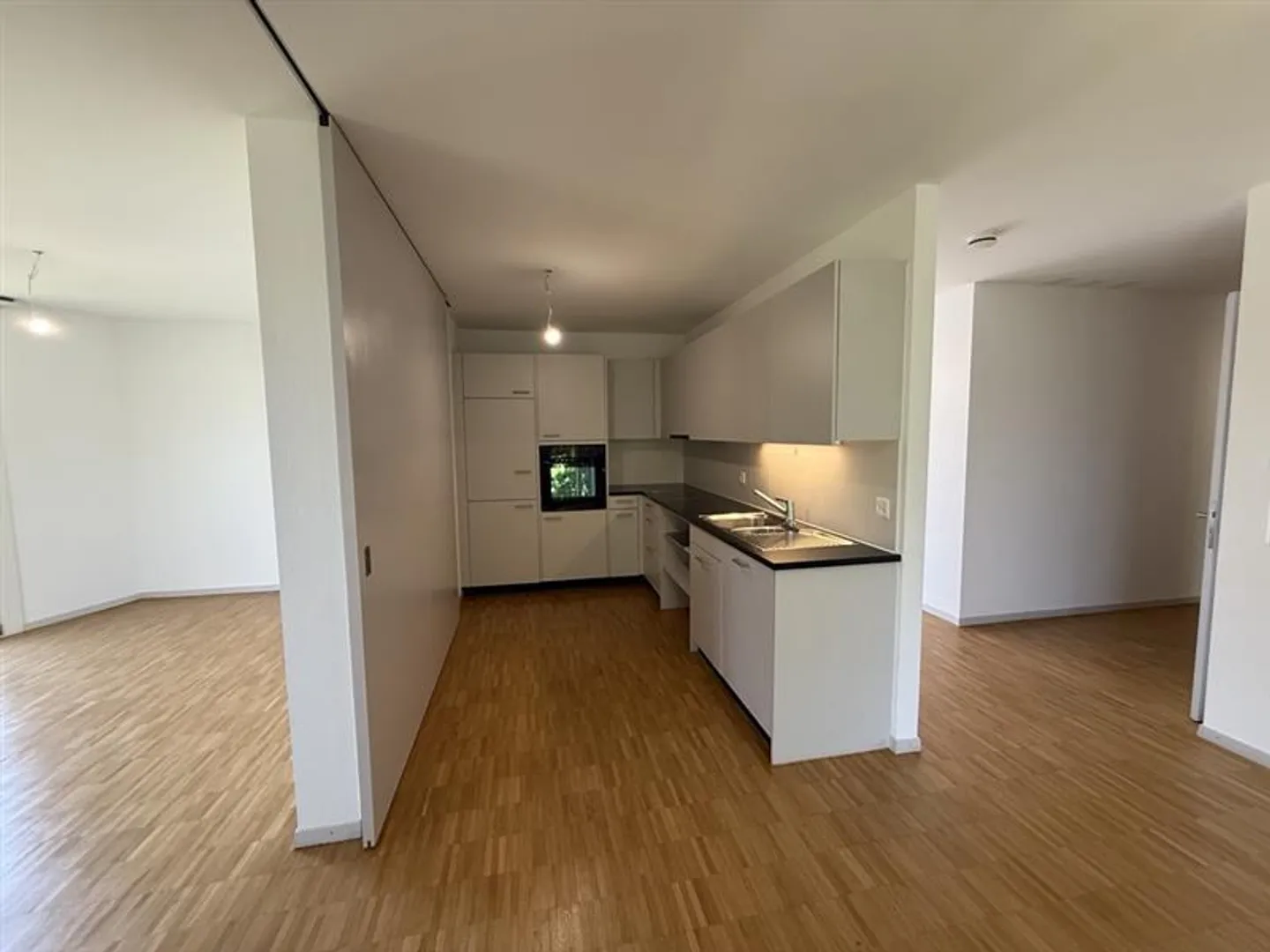 Spacious 3.5-room apartment in the center of Lausanne - Photo 5 of 8