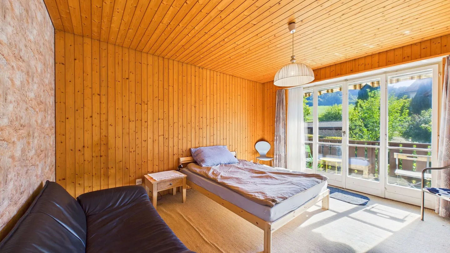 Single-family house on 1,472 m² plot in Böbikon - Photo 6 of 11