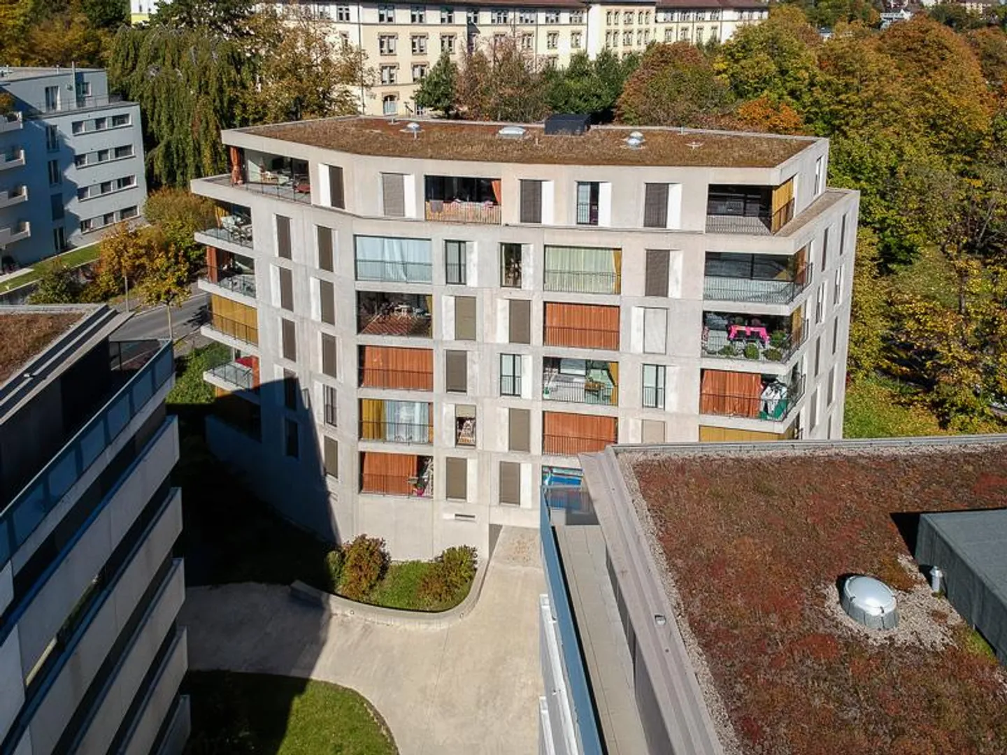 Spacious 3.5-room apartment in the center of Lausanne - Photo 2 of 8