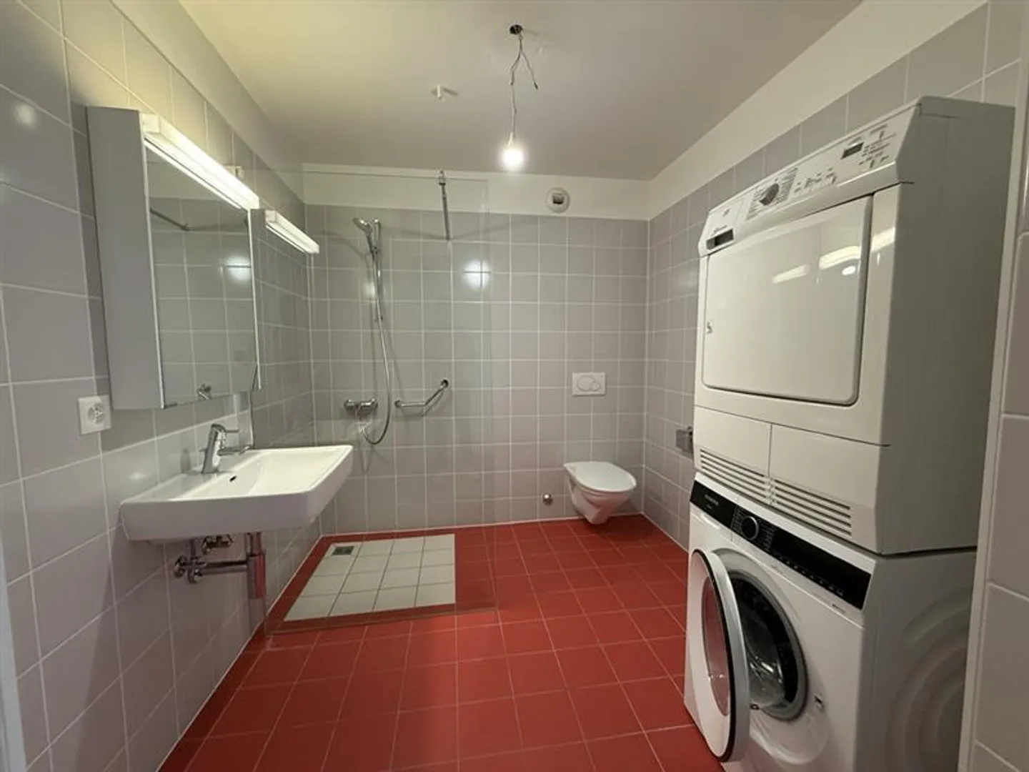 Spacious 3.5-room apartment in the center of Lausanne - Photo 6 of 8