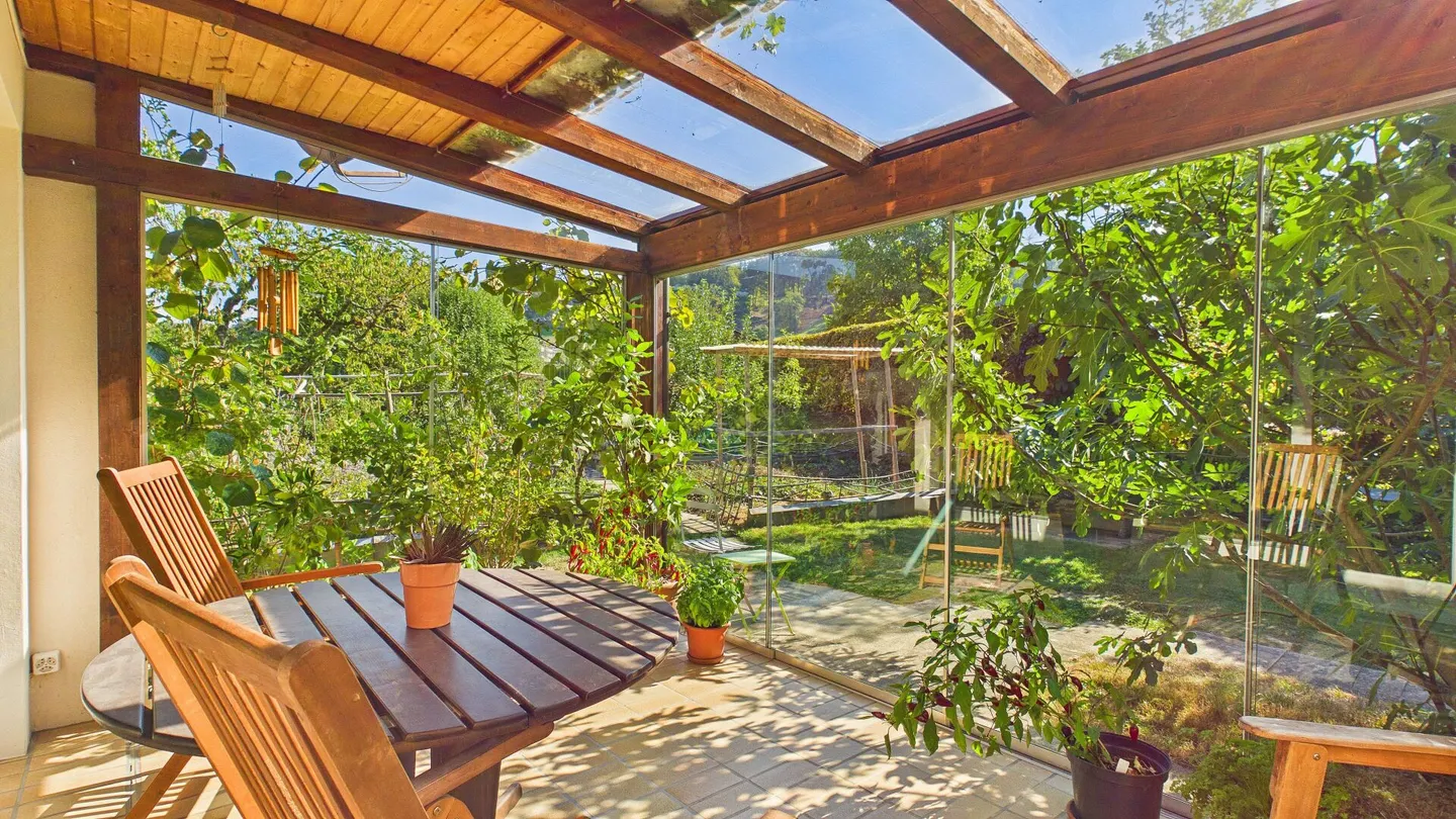 Single-family house on 1,472 m² plot in Böbikon - Photo 7 of 11
