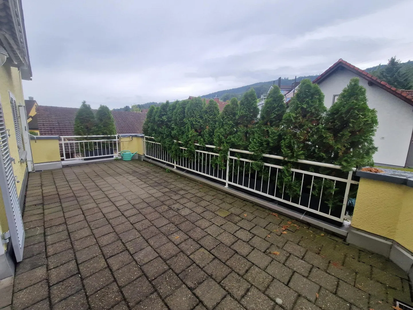 Appartamento affascinante con 4 stanze e un grande balcone - Foto 1 di 9