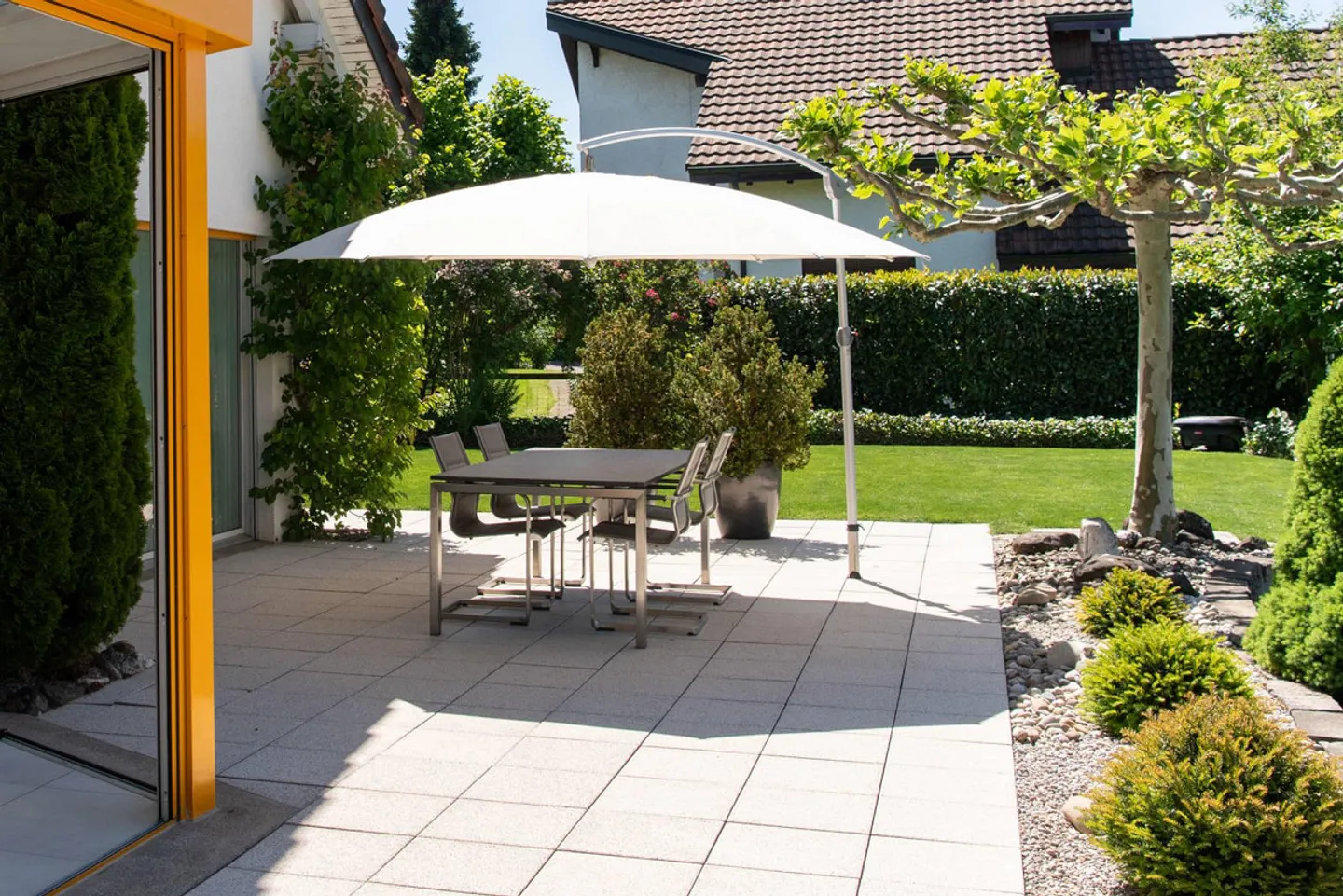 Maison individuelle bien entretenue avec jardin attrayant dans un quartier résidentiel calme - Photo 12 sur 15
