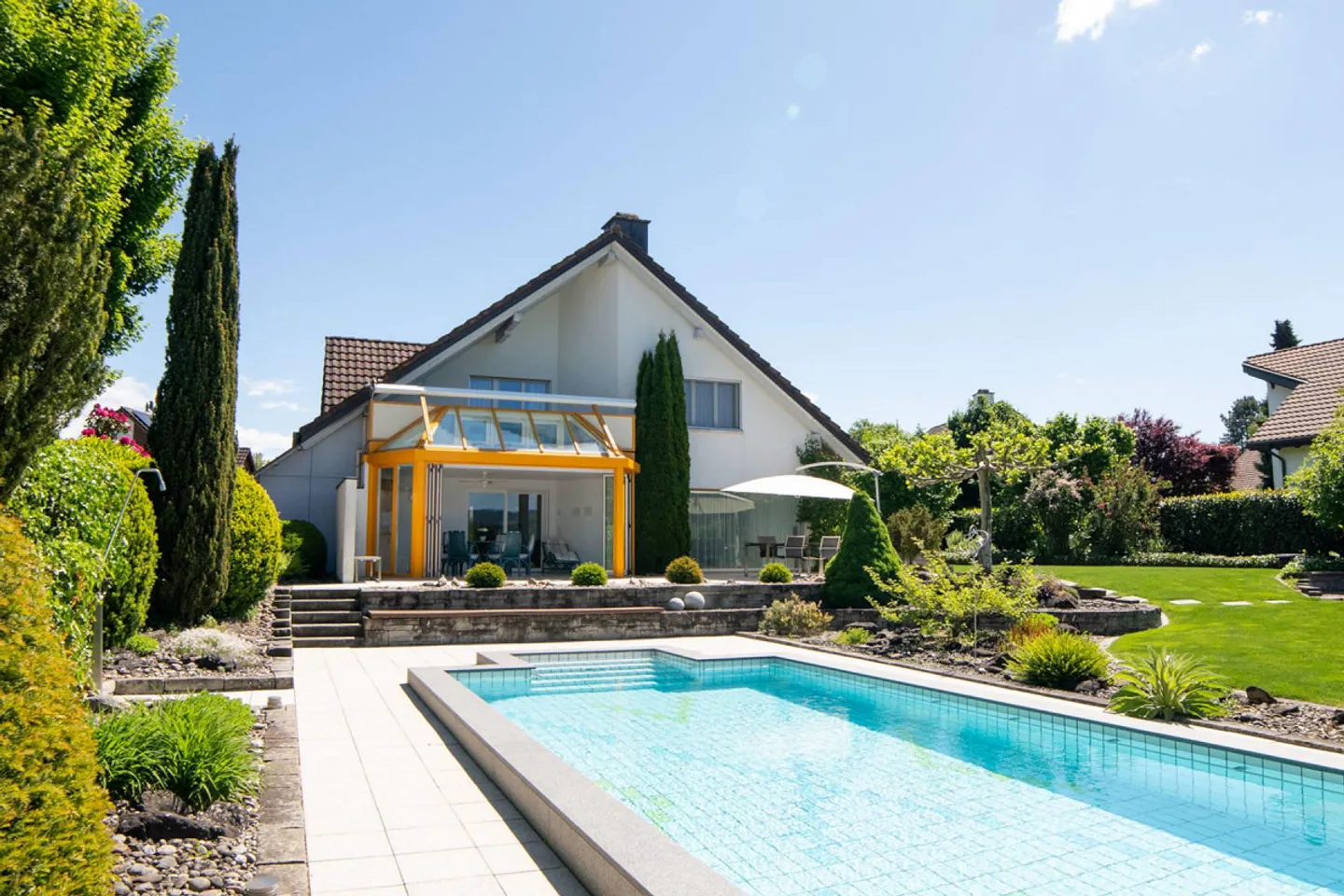 Maison individuelle bien entretenue avec jardin attrayant dans un quartier résidentiel calme - Photo 14 sur 15