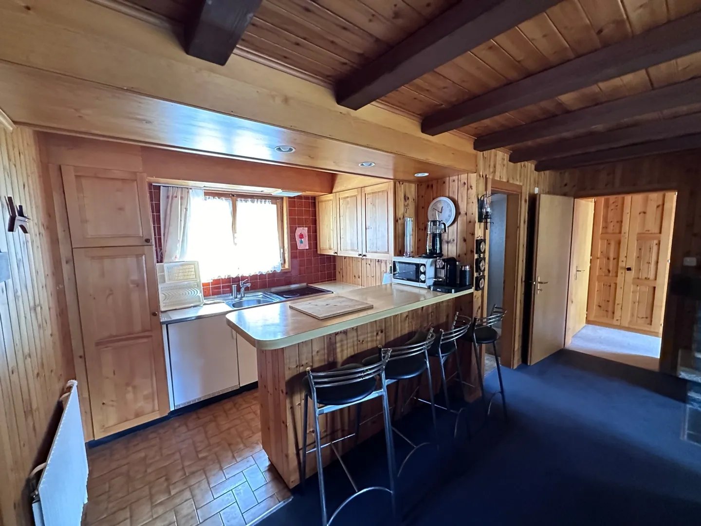 For Sale Beautiful 4.5 Room Apartment at the Portes du Soleil in Morgins - Photo 2 of 11