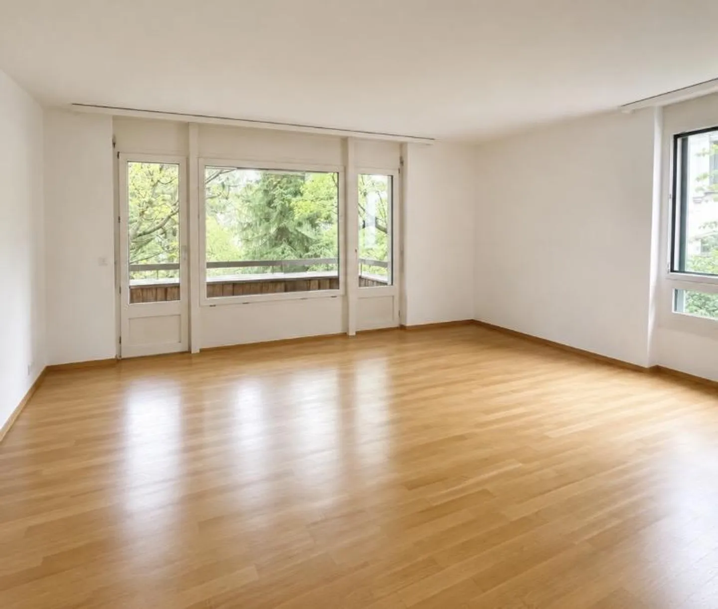 3.5 Room Apartment in Zurich - Photo 1 of 7