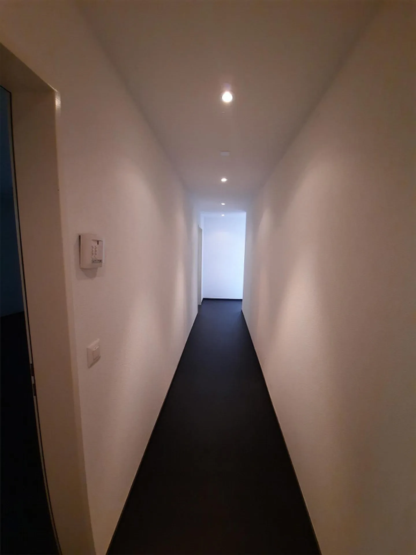 Vielseitiger Büro/Atelier Raum - Foto 3 von 11