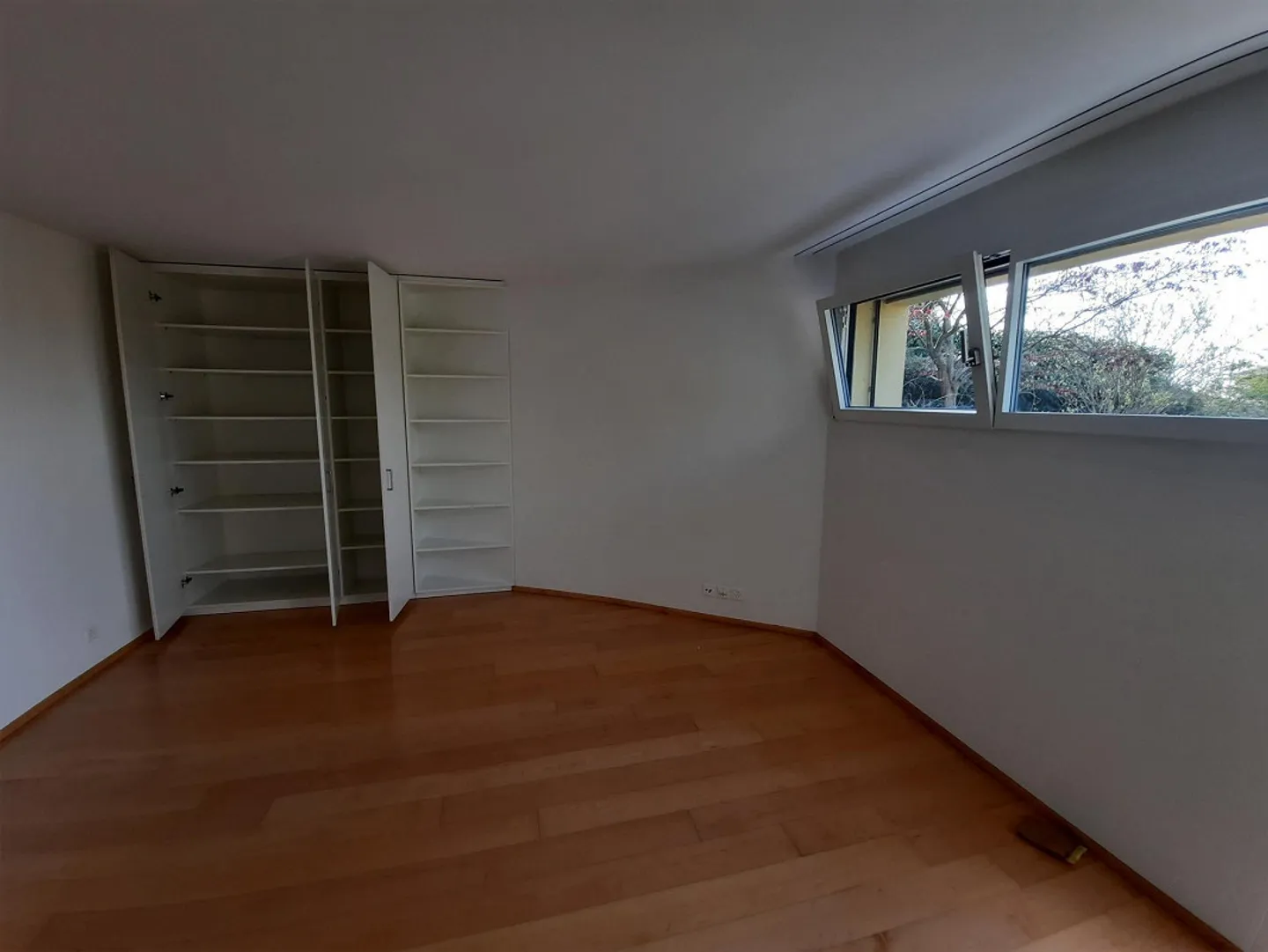 Vielseitiger Büro/Atelier Raum - Foto 6 von 11