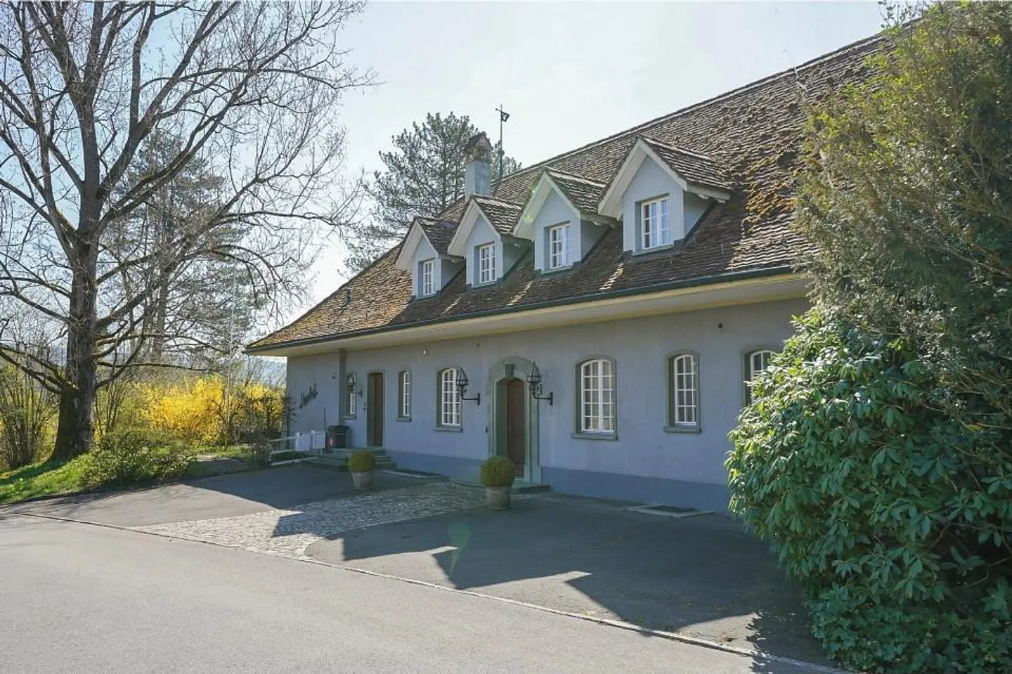 Stilvolle Villa für Temporäres Wohnen - Foto 2 von 13