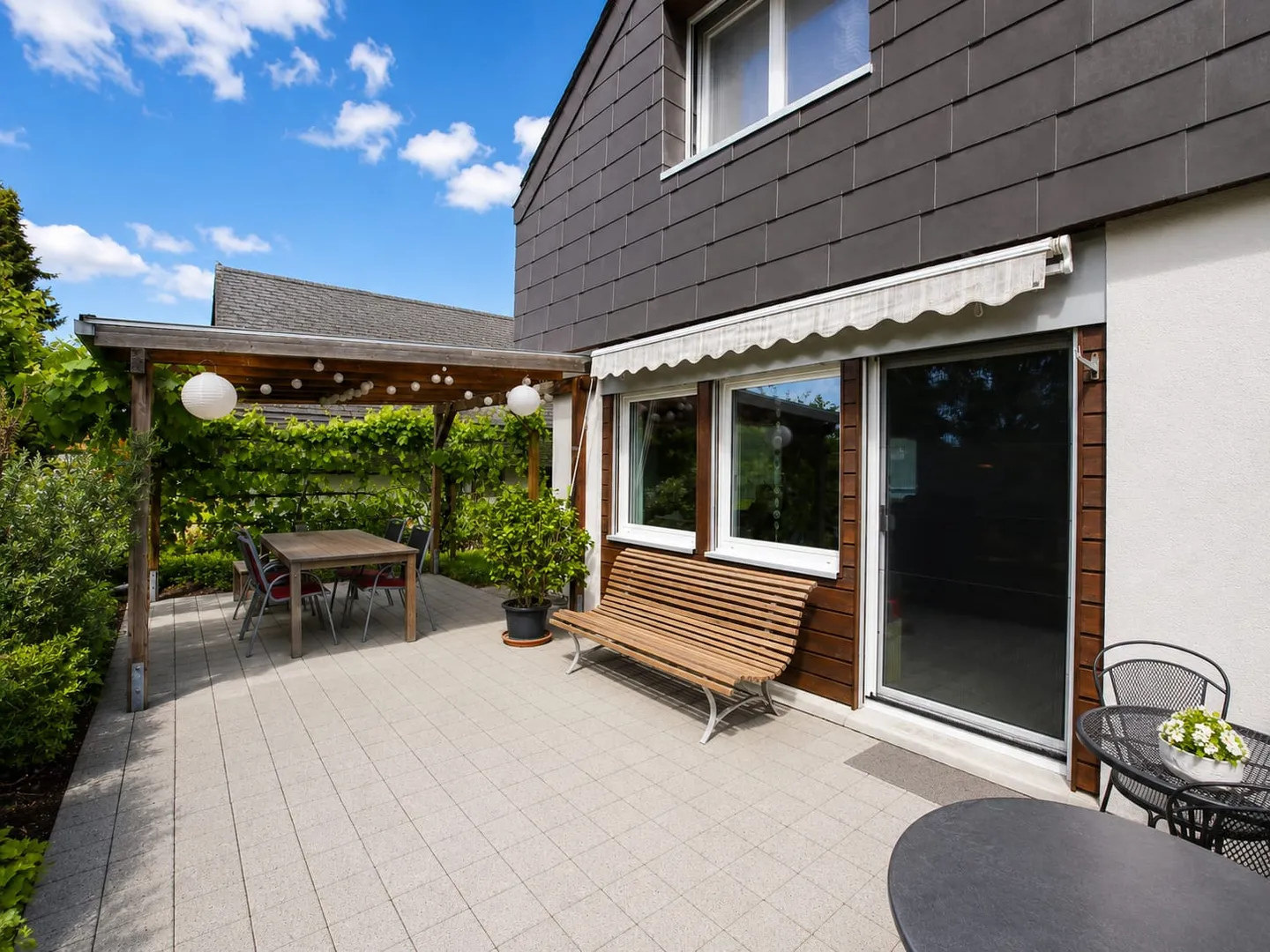 Charmantes Einfamilienhaus mit Garten - Foto 12 von 13
