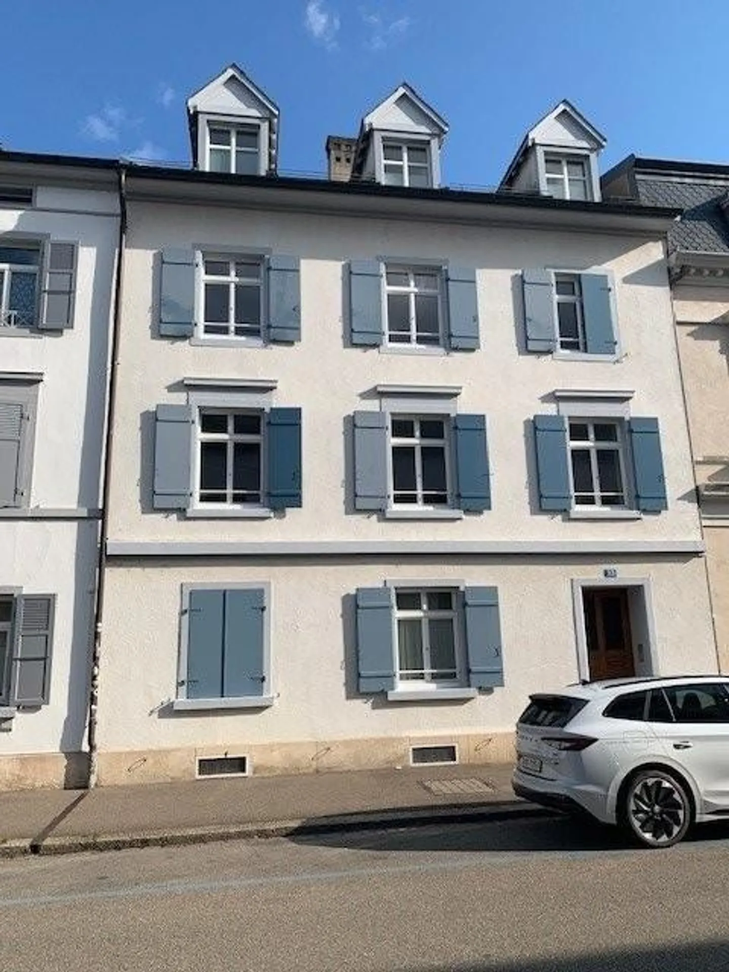 Appartement lumineux de 4 pièces au 2ème étage avec balcon - Photo 1 sur 12