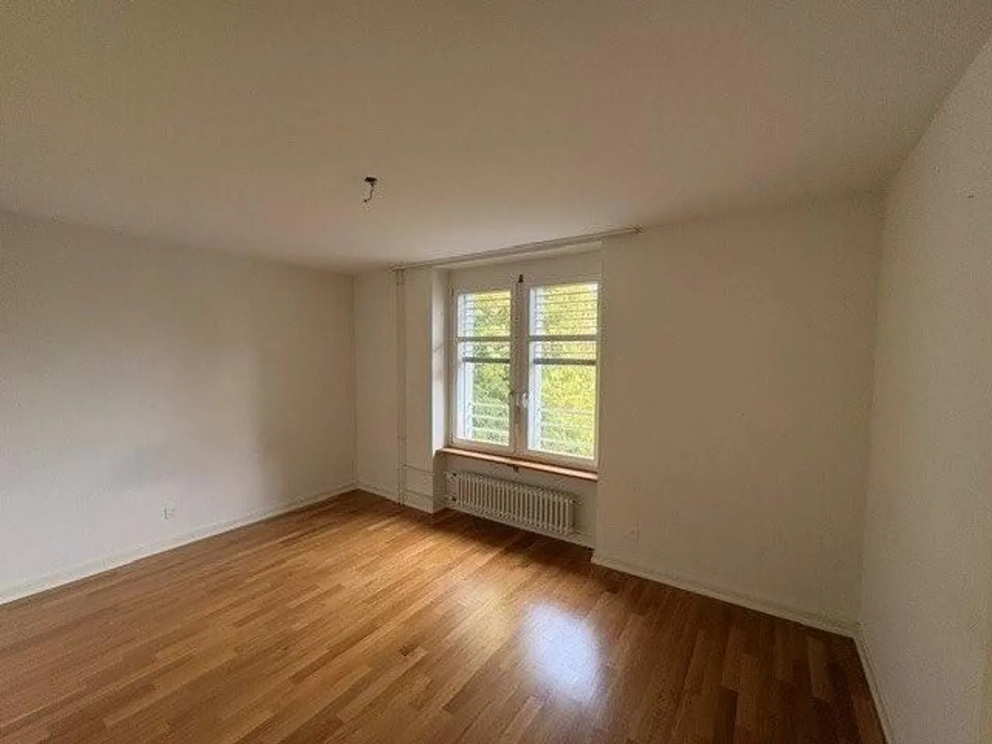Appartement lumineux de 4 pièces au 2ème étage avec balcon - Photo 6 sur 12