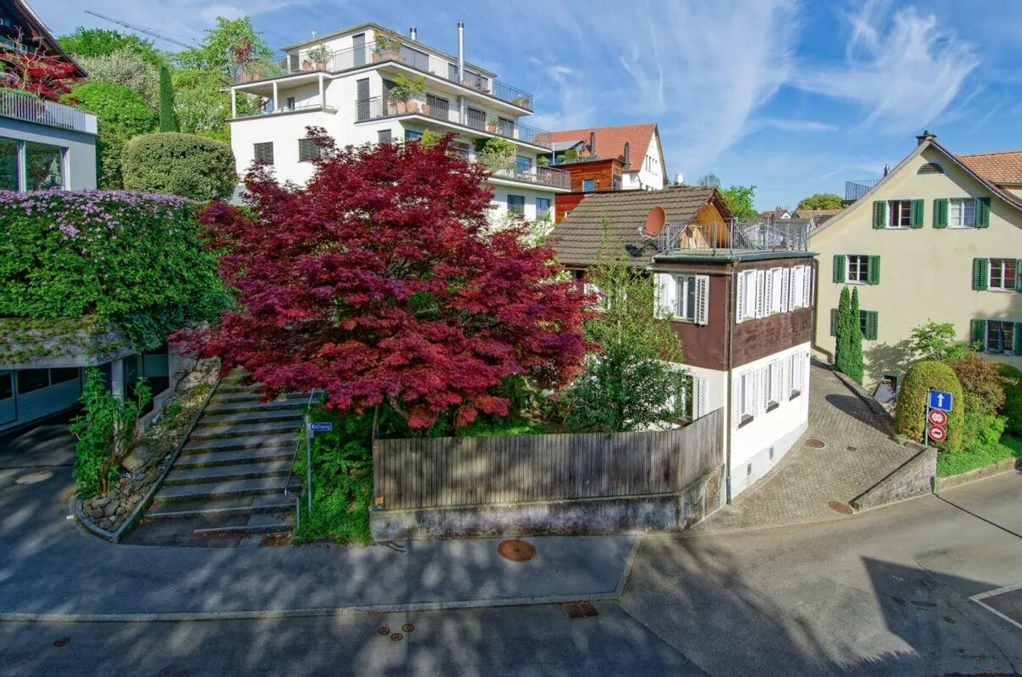 Ready for your own ideas: THE SMALL HOUSE IN THE CENTER OF HORGEN - Photo 11 of 11
