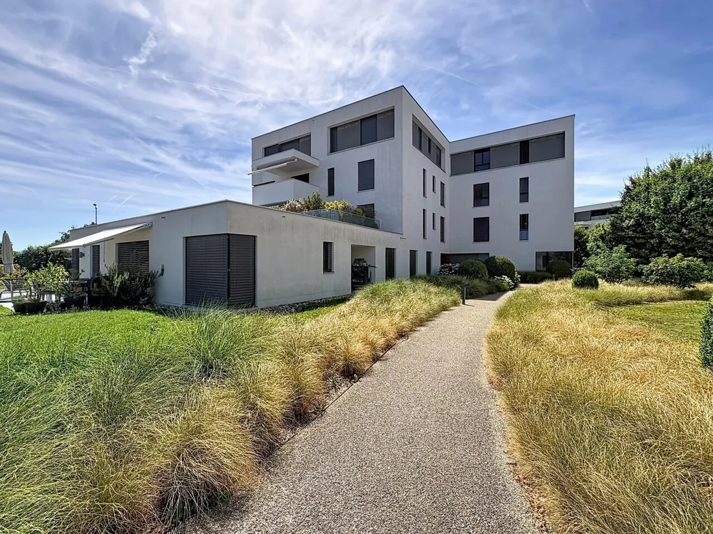 Appartamento di 2.5 locali con veranda e giardino privato a Saint-Sulpice - Foto 1 di 9