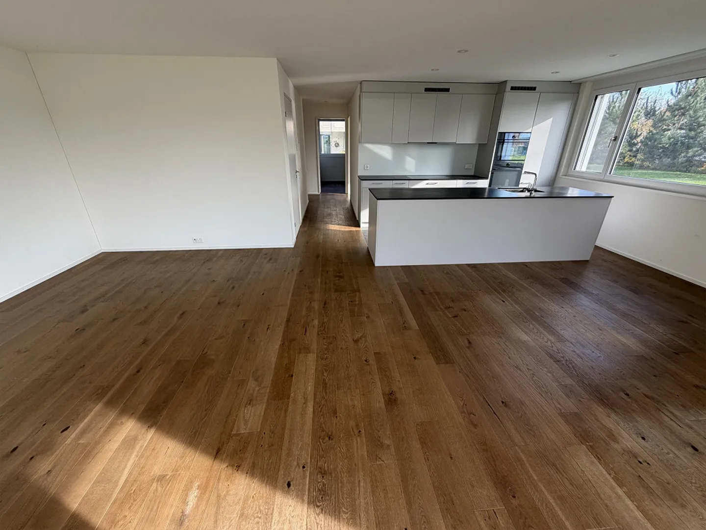 Vivere in modo tranquillo e soleggiato, adiacente alla zona agricola! - Foto 6 di 30