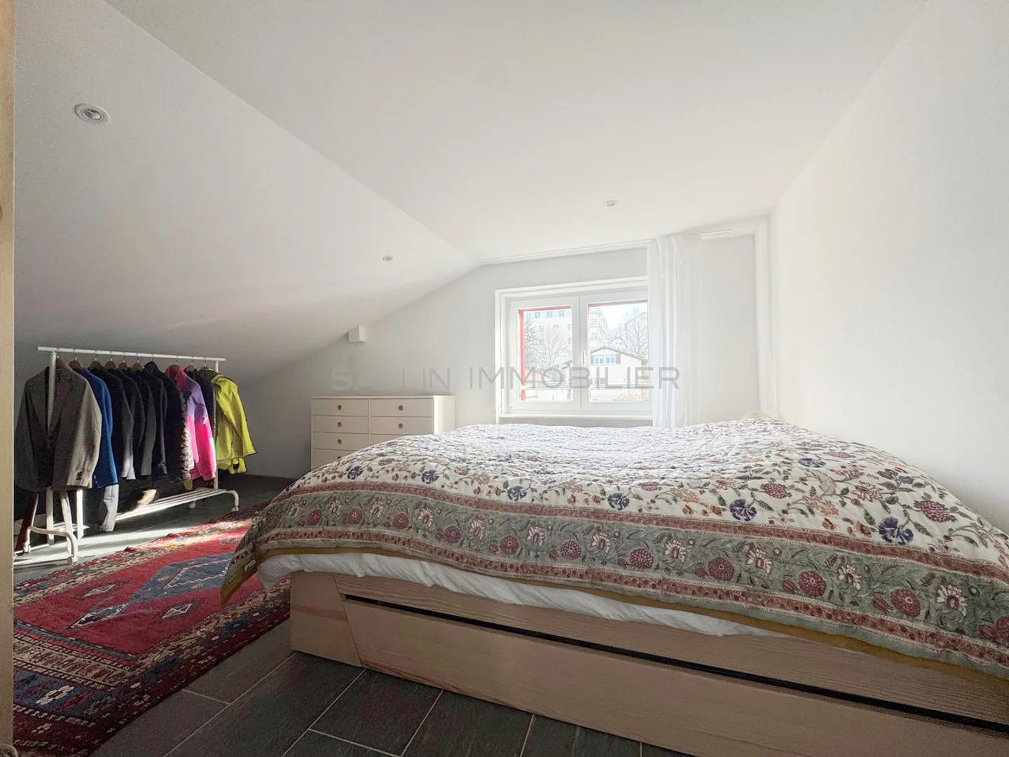 2-Zimmer-Wohnung im Dachgeschoss mit Außenparkplatz - Foto 4 von 7