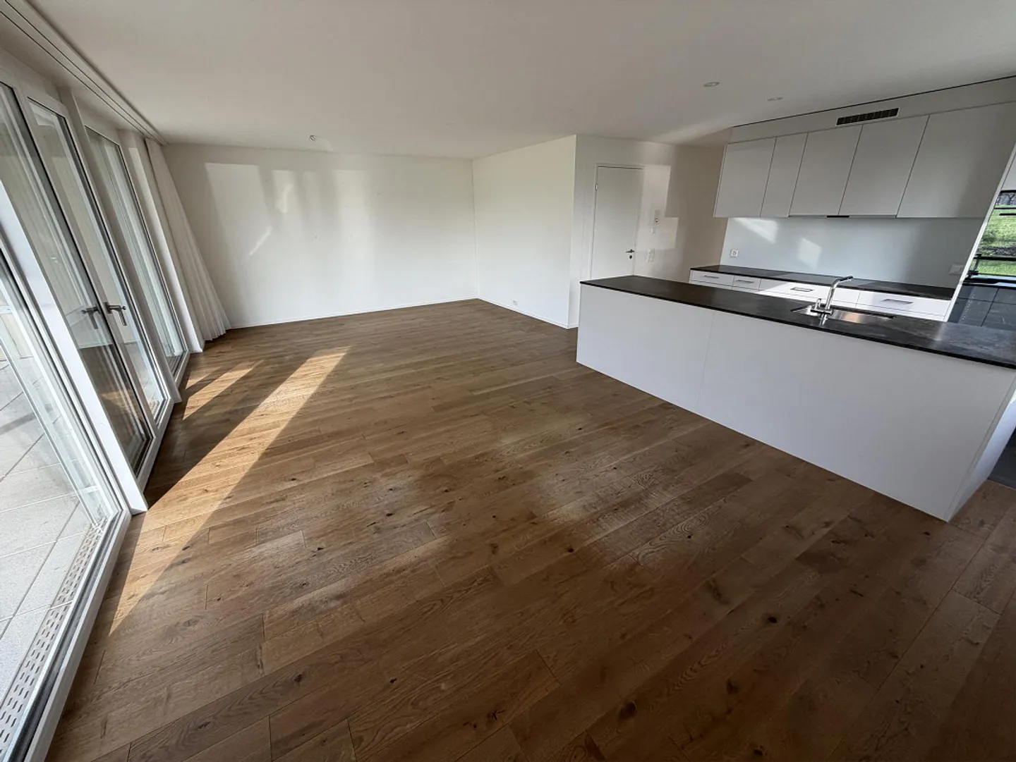 Vivere in modo tranquillo e soleggiato, adiacente alla zona agricola! - Foto 19 di 30