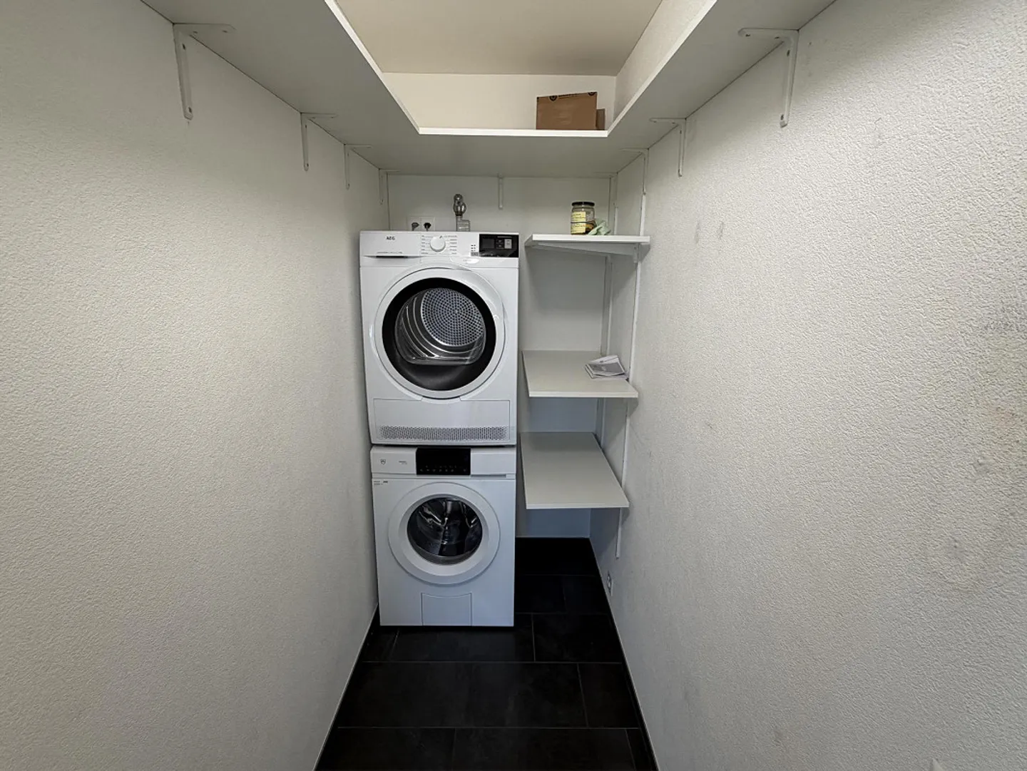 Vivere in modo tranquillo e soleggiato, adiacente alla zona agricola! - Foto 24 di 30