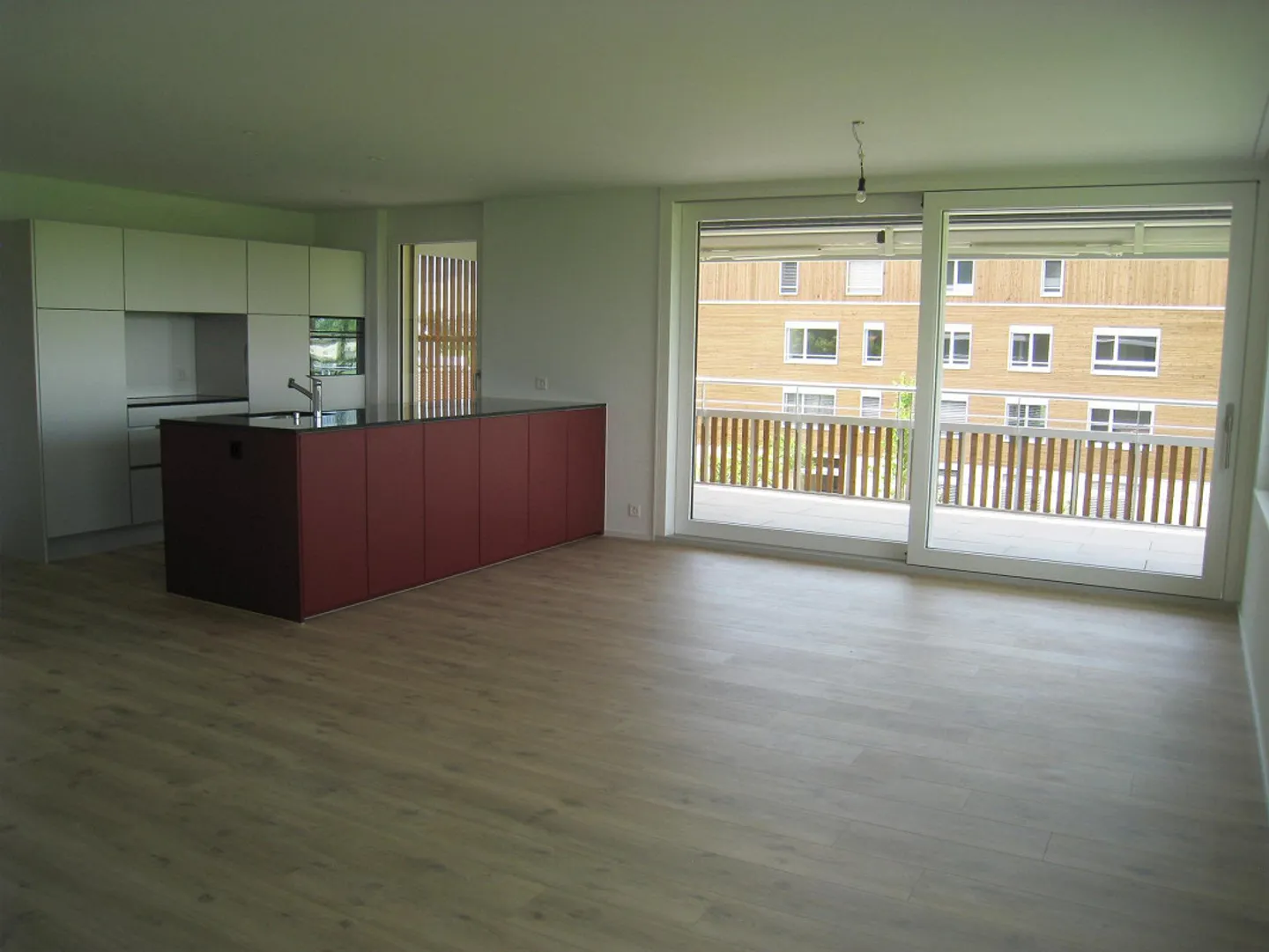 Appartement 4,5 pièces - Photo 2 sur 27