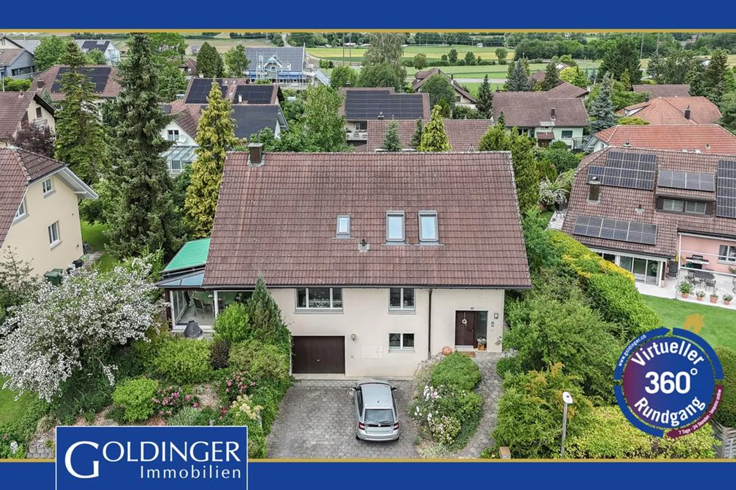 Charmantes Familienhaus mit Garten - Foto 1 von 7