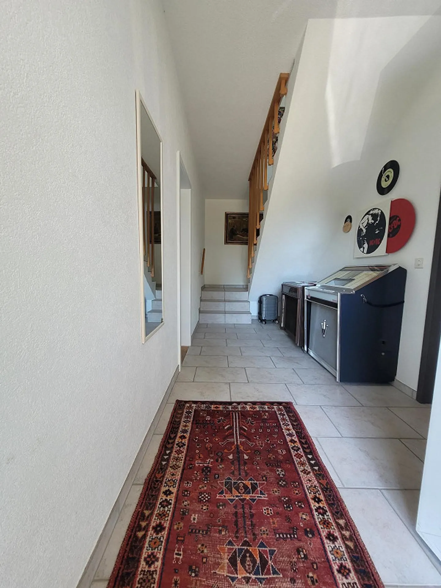 Appartamento 5.5 stanze con cucina spaziosa - Foto 3 di 9
