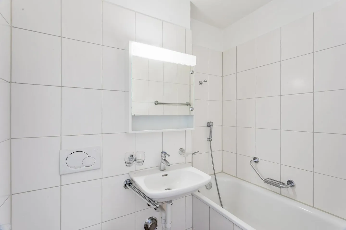 Appartement trois pièces au premier étage - Photo 4 sur 7