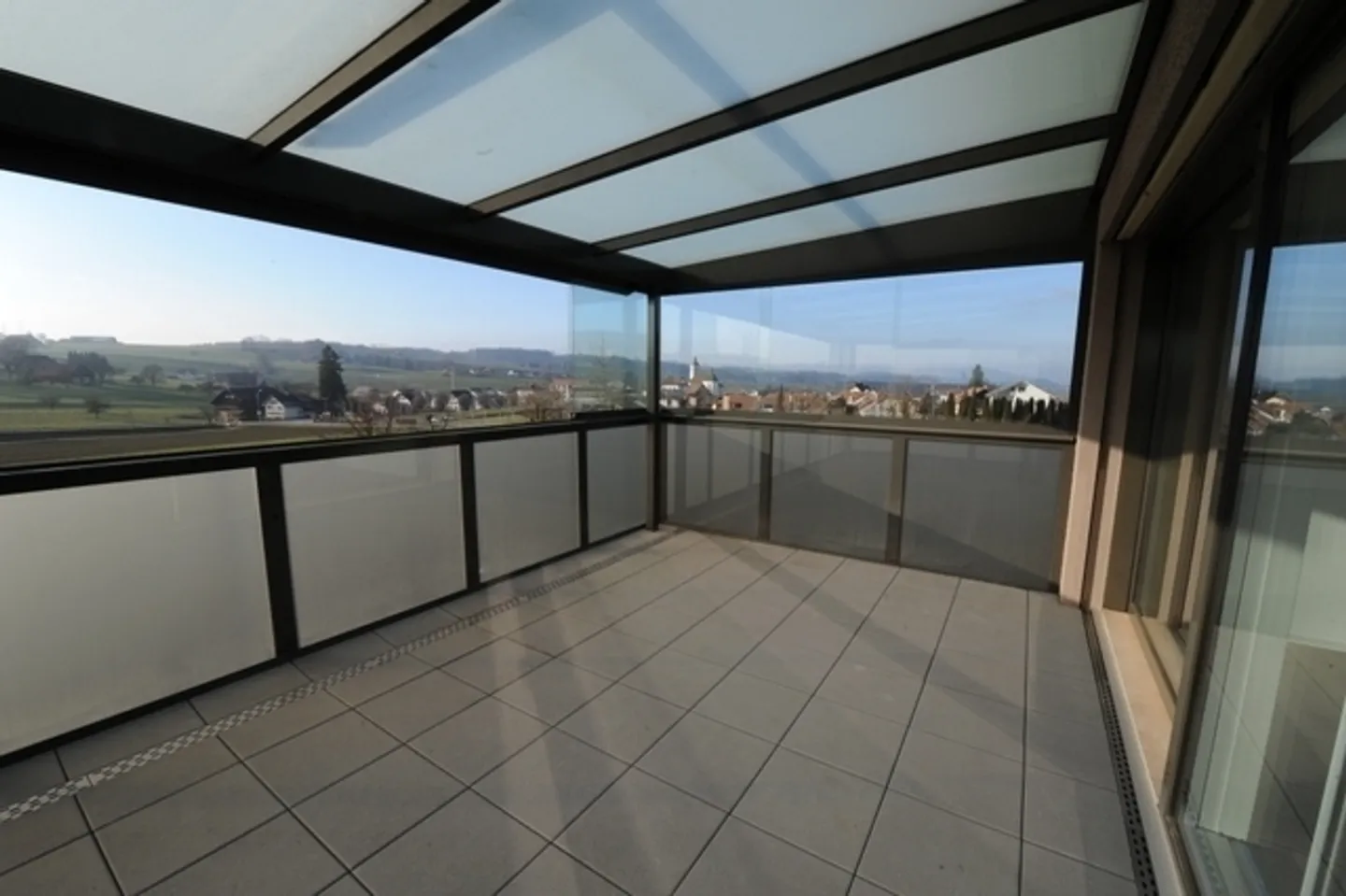 4.5-room apartment with great view! - Photo 3 of 16