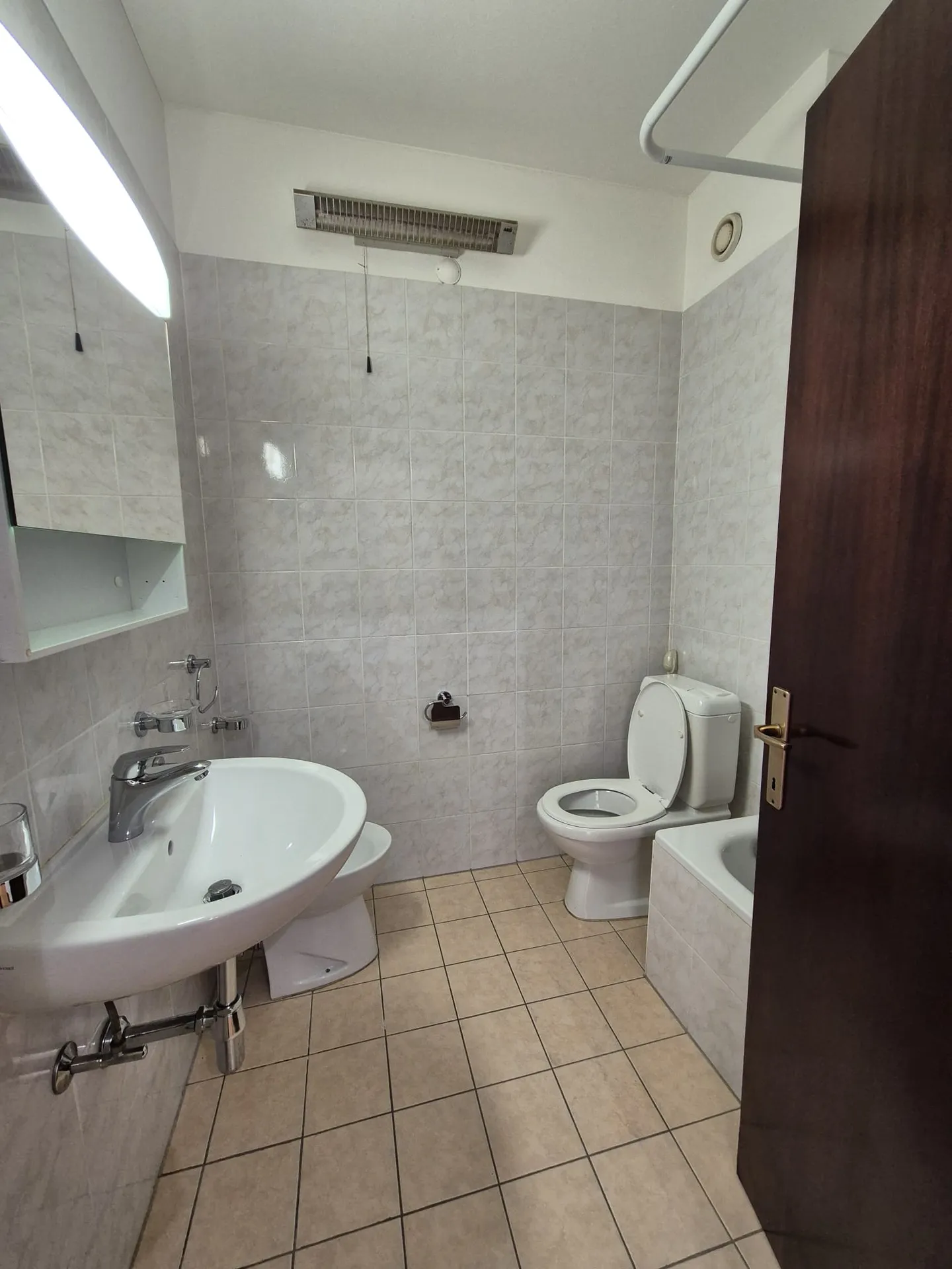 LUGANO - 2.5-ZIMMER-WOHNUNG ZU VERMIETEN - Photo 7 sur 7