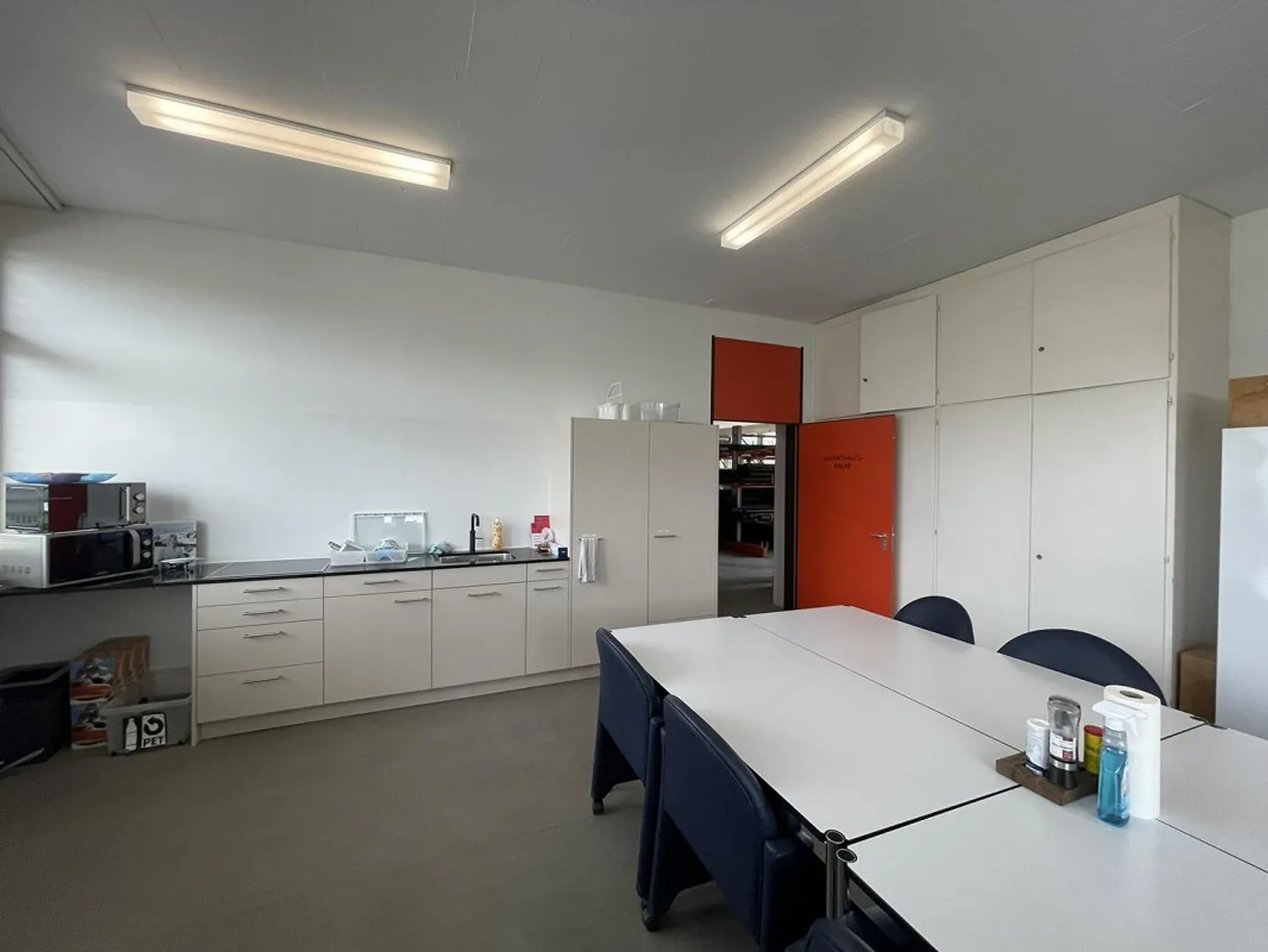 Spazio commerciale/magazzino attraente in affitto - Foto 5 di 6