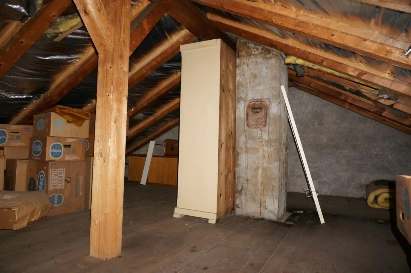 Casa unifamiliare da ristrutturare con grande giardino o lotto edificabile con oggetto di demolizione - Foto 11 di 13
