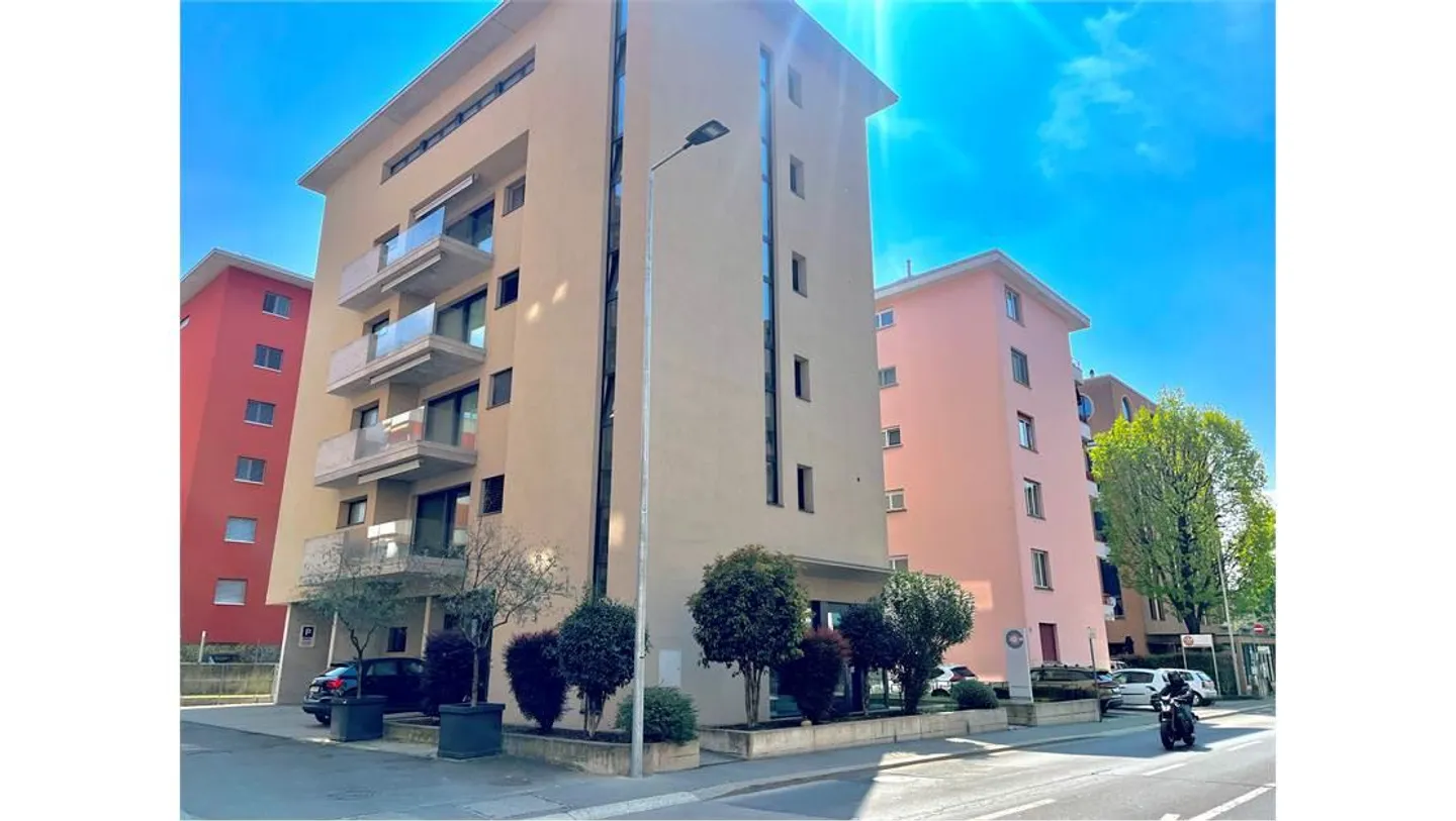 Lugano - Molino Nuovo, 2,5 stanze in una zona molto ben collegata - Foto 1 di 10