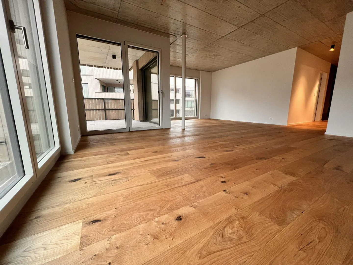 A2.7 - Weidlife - Living at the Pulse of the City - Photo 5 of 9